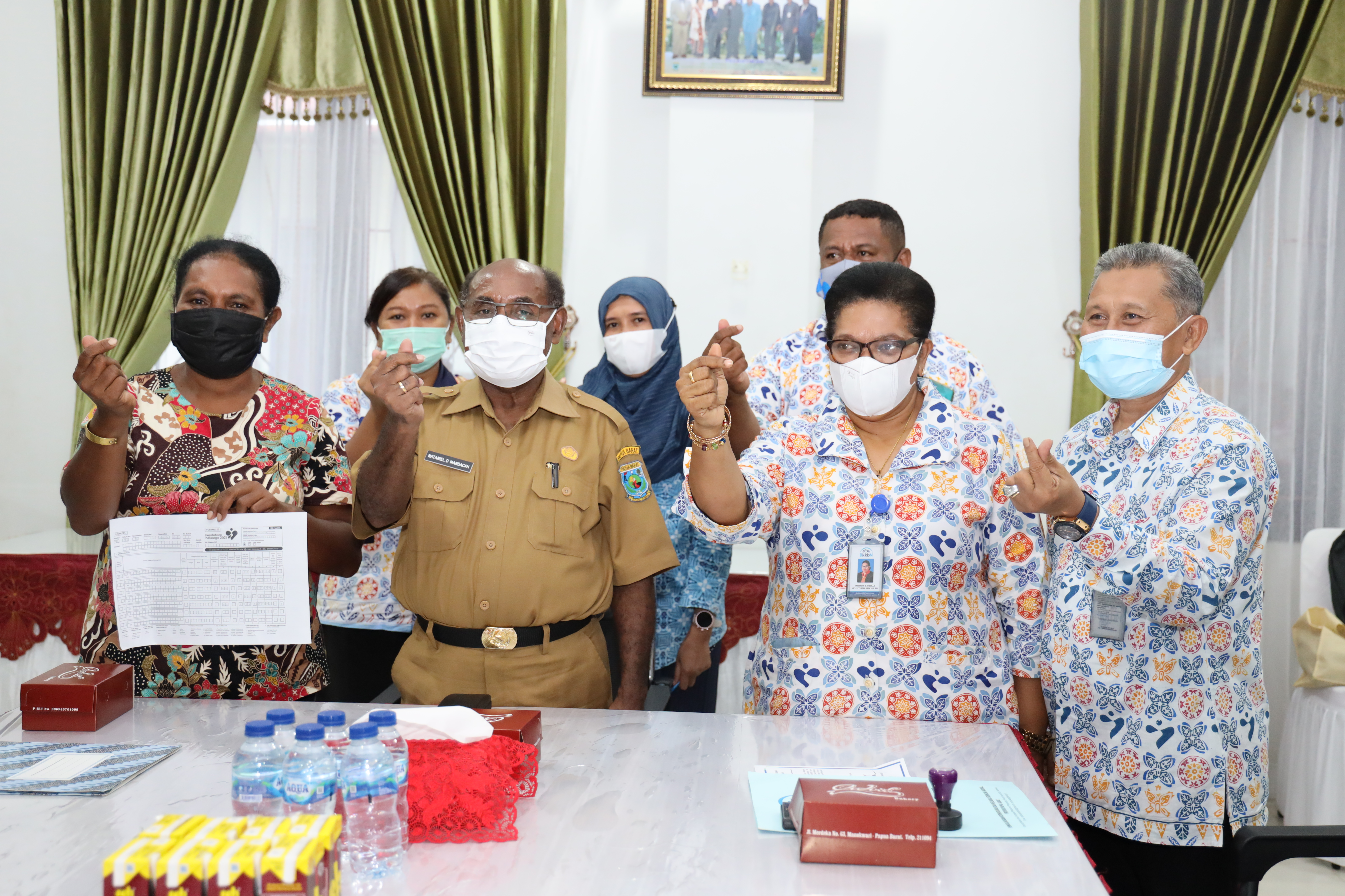 Sekda Papua Barat Himbau Masyarakat Dukung Pendataan Keluarga 2021