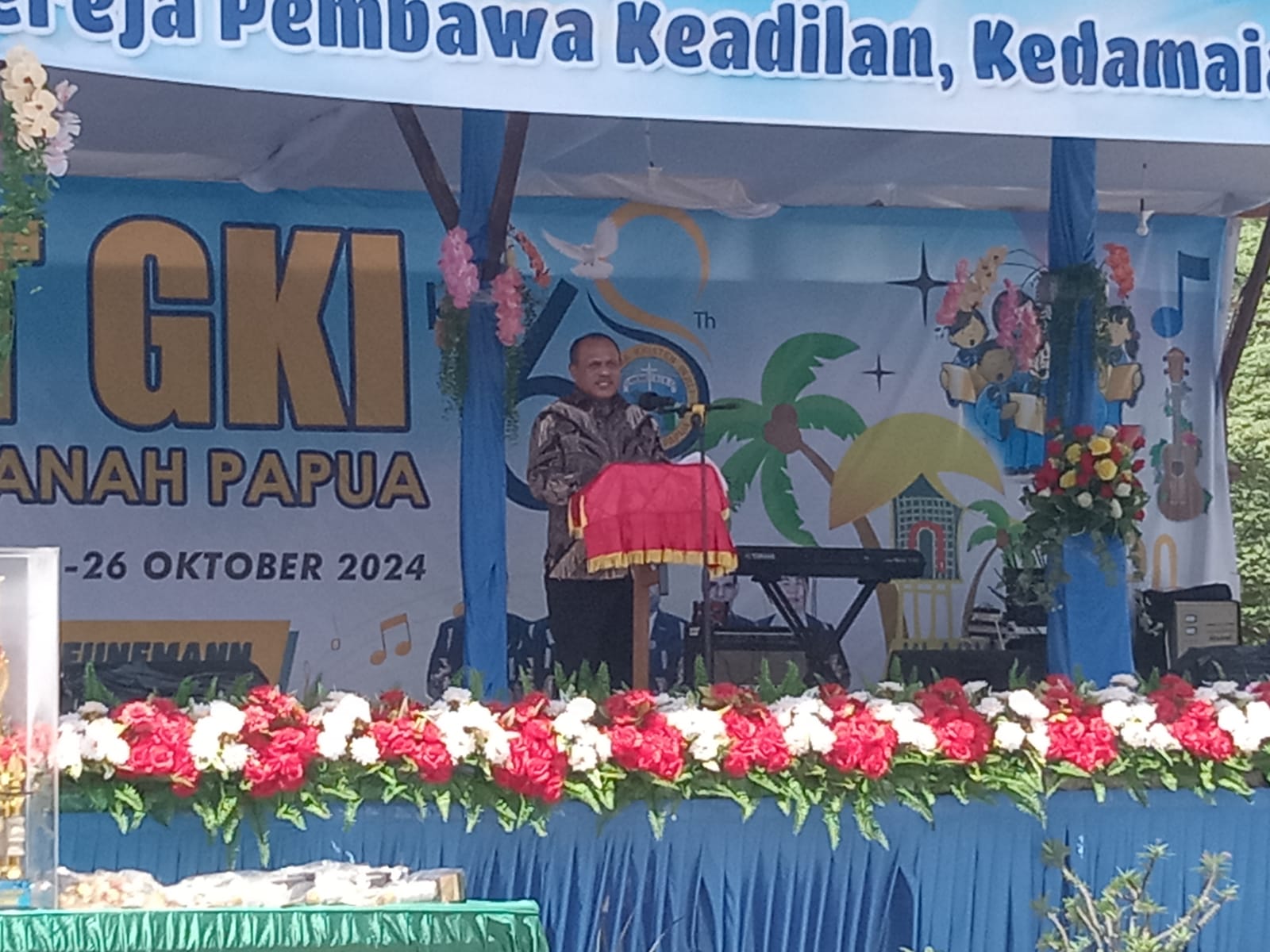 Hadiri Perayaan HUT GKI Di Tanah Papua Ke 68 Tahun di Manokwari, Pj. Sekda Fonataba Himbau Umat Tingkatkan Solidaritas Kerukunan Umat Beragama