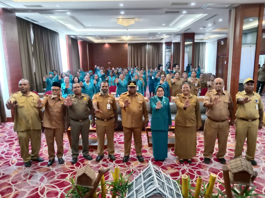 Membuka Raker TP PKK, Pj. Gubernur ABT Ajak Pembinaan Dalam Keluarga
