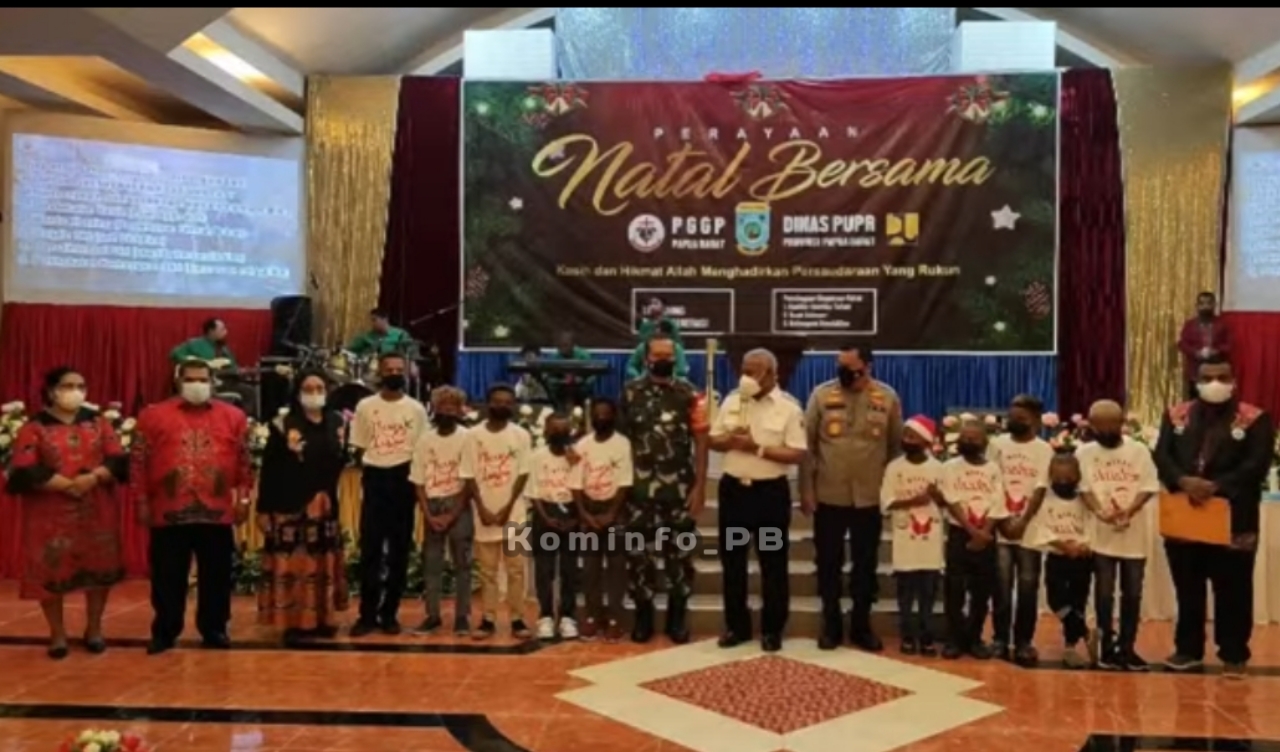 Gubernur Hadiri Perayaan Natal Bersama PGGP PB dan Dinas PUPR Papua Barat