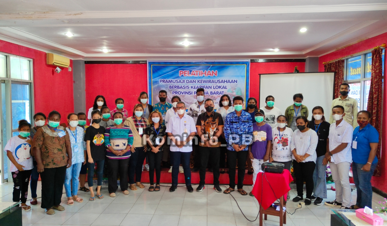 Pelatihan Pramusaji dan Kewirausahaan Berbasis Kearifan Lokal Papua Barat Diapresiasi