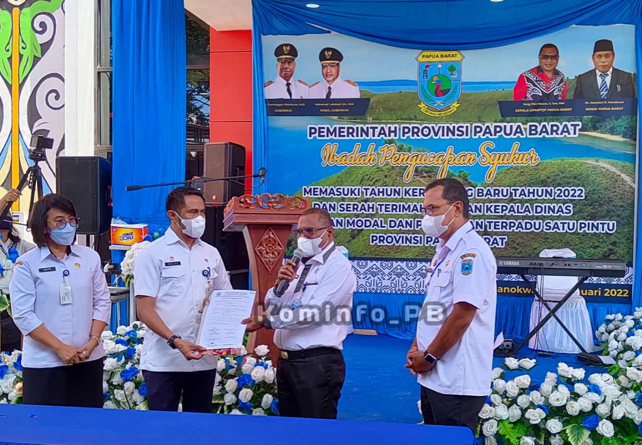 DPMPTSP Papua Barat Syukuran Awal Tahun Sekaligus Serahterima Kepala Dinas