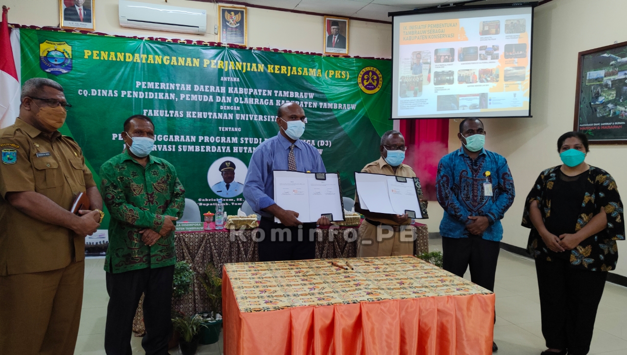 Pemda Tambrauw MOU Prodi D3 KSH Bersama Fakultas Kehutanan Unipa