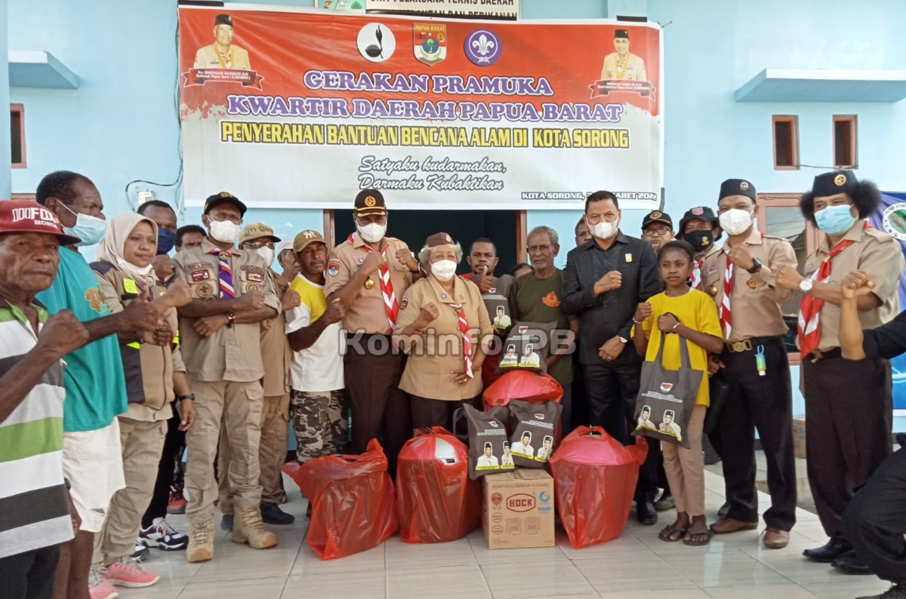 Gerakan Pramuka Kwarda Papua Barat Salurkan Bantuan Bagi Korban Bencana Alam Kota Sorong