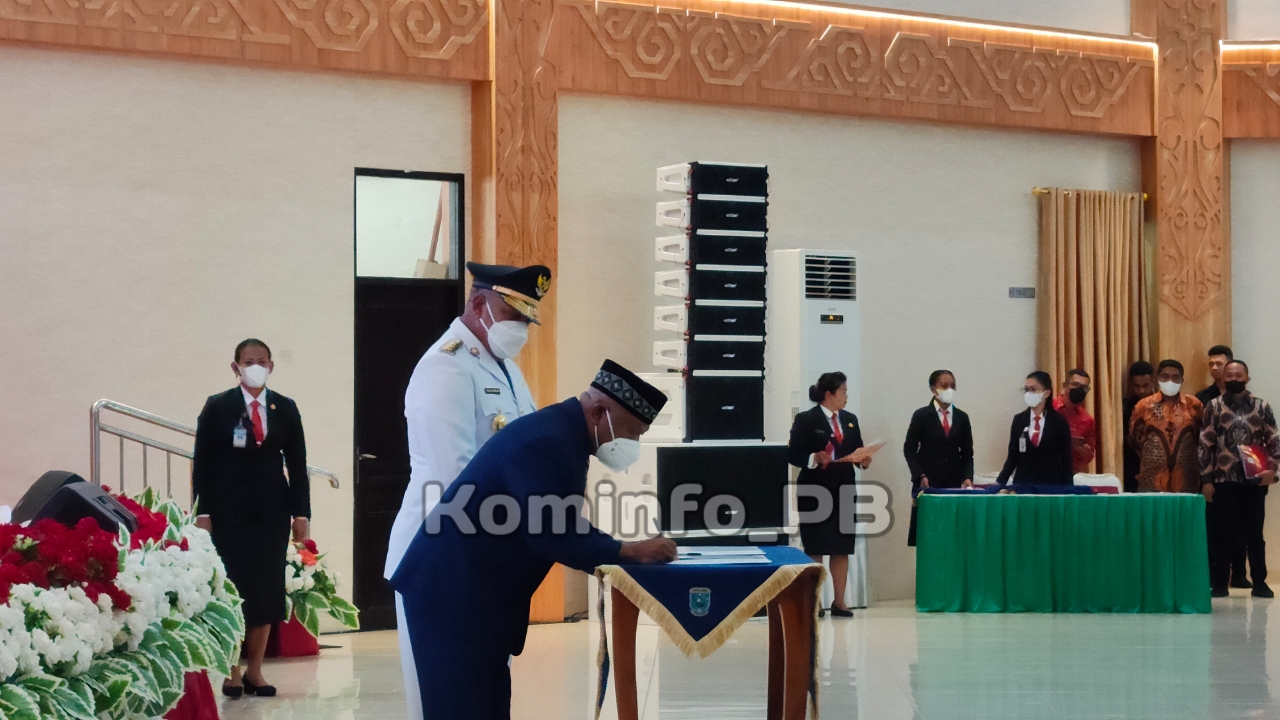 Sertijab Penjabat Gubernur Papua Barat Berlangsung Lancar, Presiden Titip 5 Poin