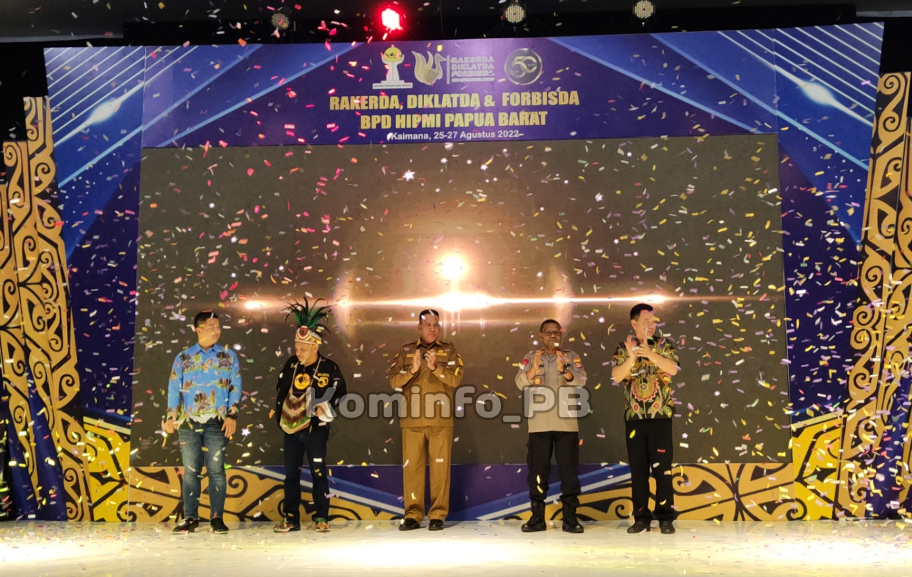 Penjabat Gubernur Waterpauw Buka Rakerda, Diklatda dan Forbisda BPD HIPMI Papua Barat di Kaimana