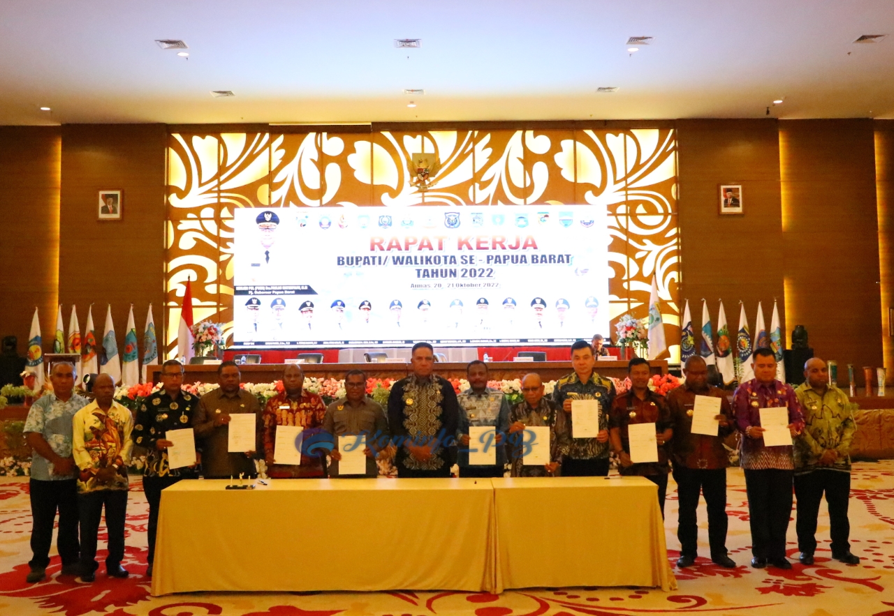 Raker Bupati/Walikota Sepakati Kembalinya Urusan Kewenangan SMA Pemda Se- Papua Barat