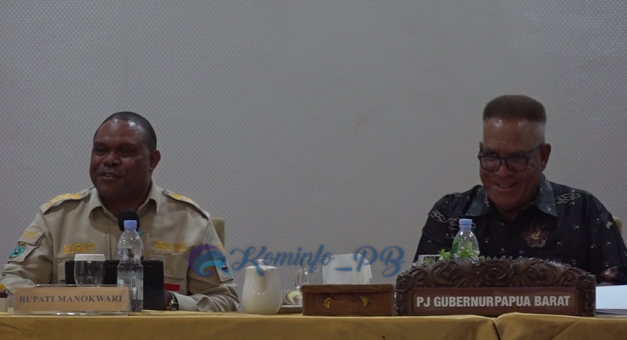 Pj. Gubernur Waterpauw Minta Bupati Manokwari Prioritas Mama Papua Dalam Pembagian Lapak Pasar Wosi