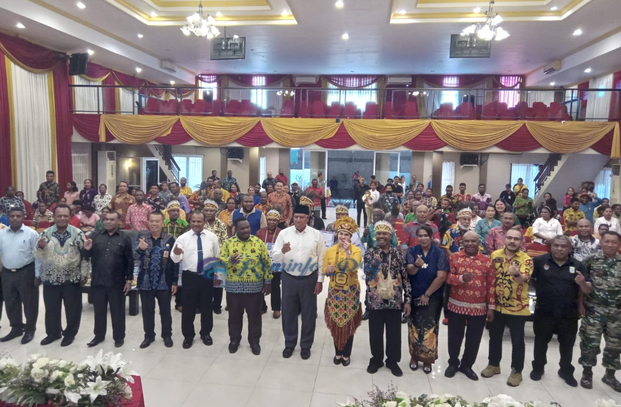 Pj. Gubernur Waterpauw Hadiri Pelantikan IKMT se- Papua Barat