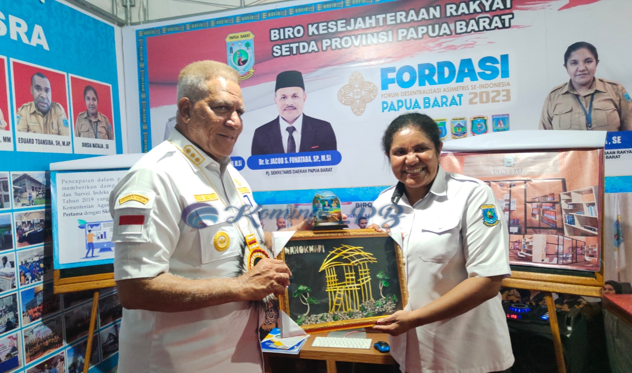 Plt. Karo Kesra Setda Papua Barat Sampaikan Sejumlah Capaian Kepada Pj. Gubernur Waterpauw