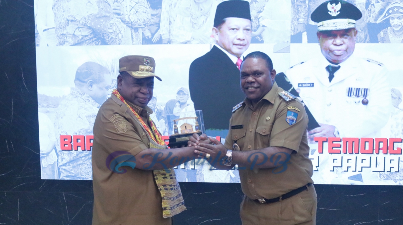 Pj. Gubernur Papua Barat Kunker Ke Pemda Manokwari, Beri Dukungan Pembangunan dan Sampaikan Arahan Presiden