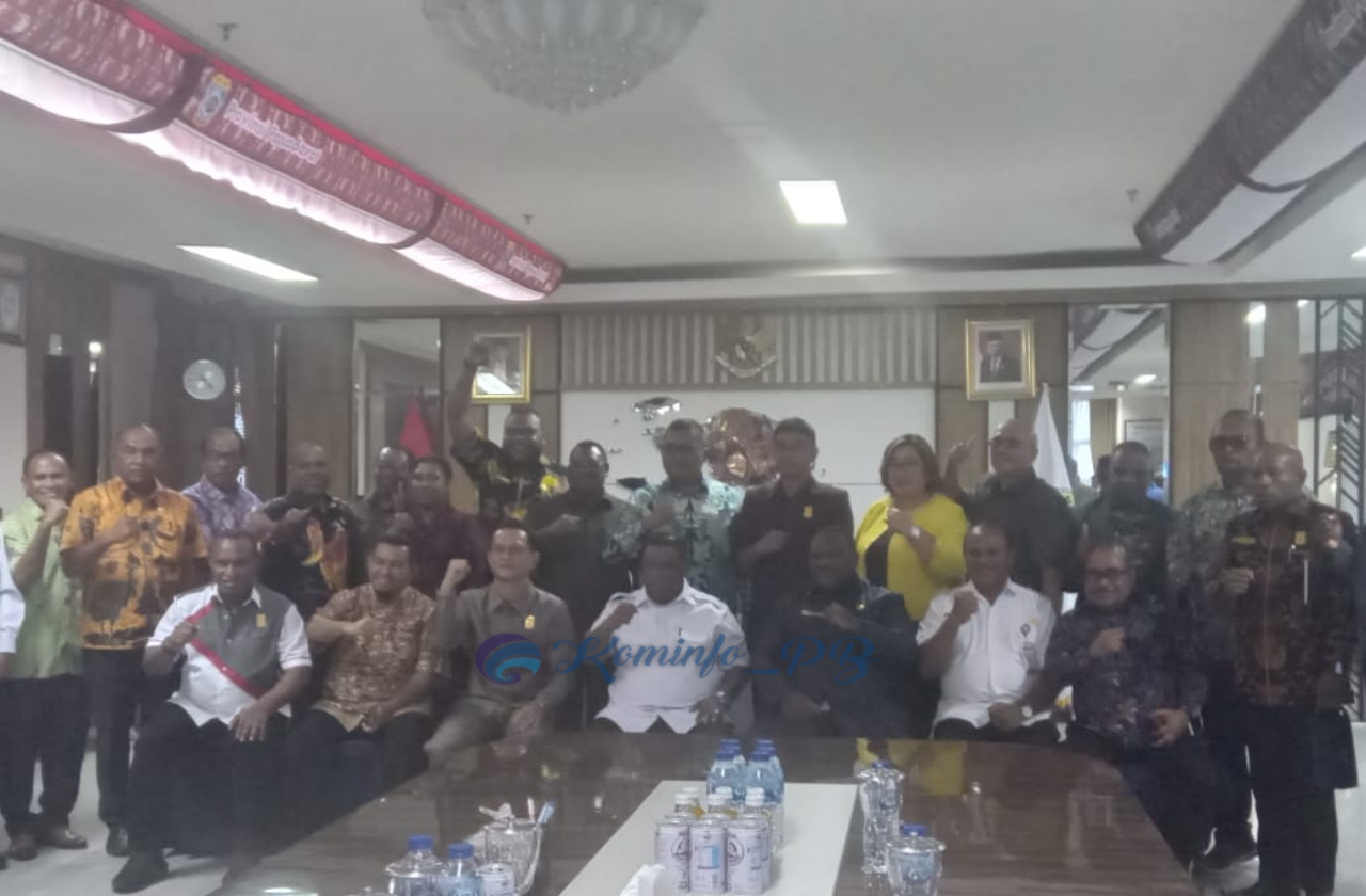 Pj. Gubernur Temongmere Silaturahmi Bersama Legislatif Jalin Sinergi Bangun Papua Barat