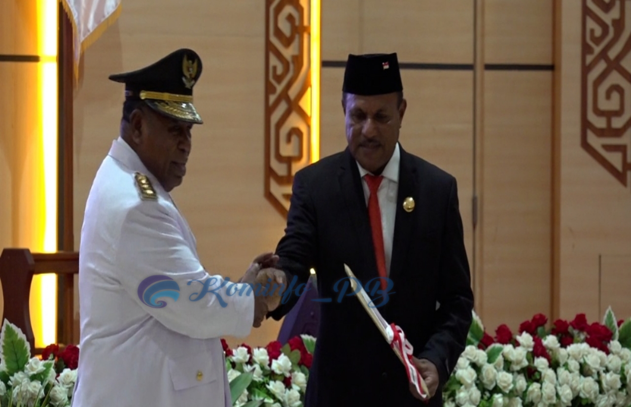 Pj. Gubernur Ali Baham Serahkan DPA APBD-P 2023, Wajib Pastikan Administrasi dan Fisik Sesuai