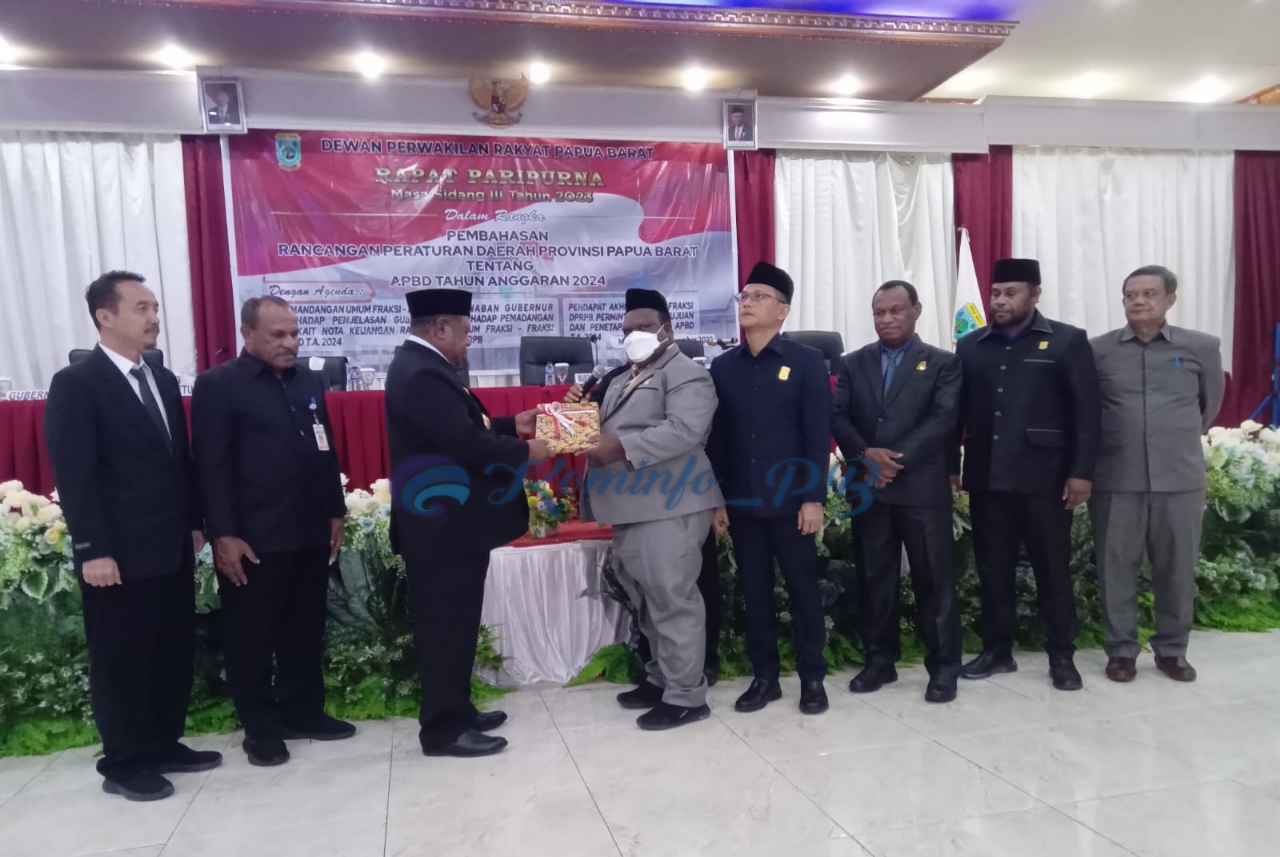 Terima Dokumen APBD 2024, Pj.Gubernur Ali Baham Ajak Semua Pihak Utamkan Kepentingan Rakyat