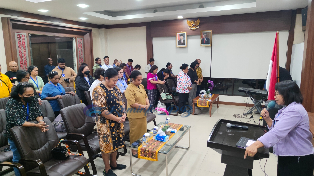 Doa Bersama Melandasi Keberangkatan 51 Peserta Ziarah Keagamaan Papua Barat Ke Israel
