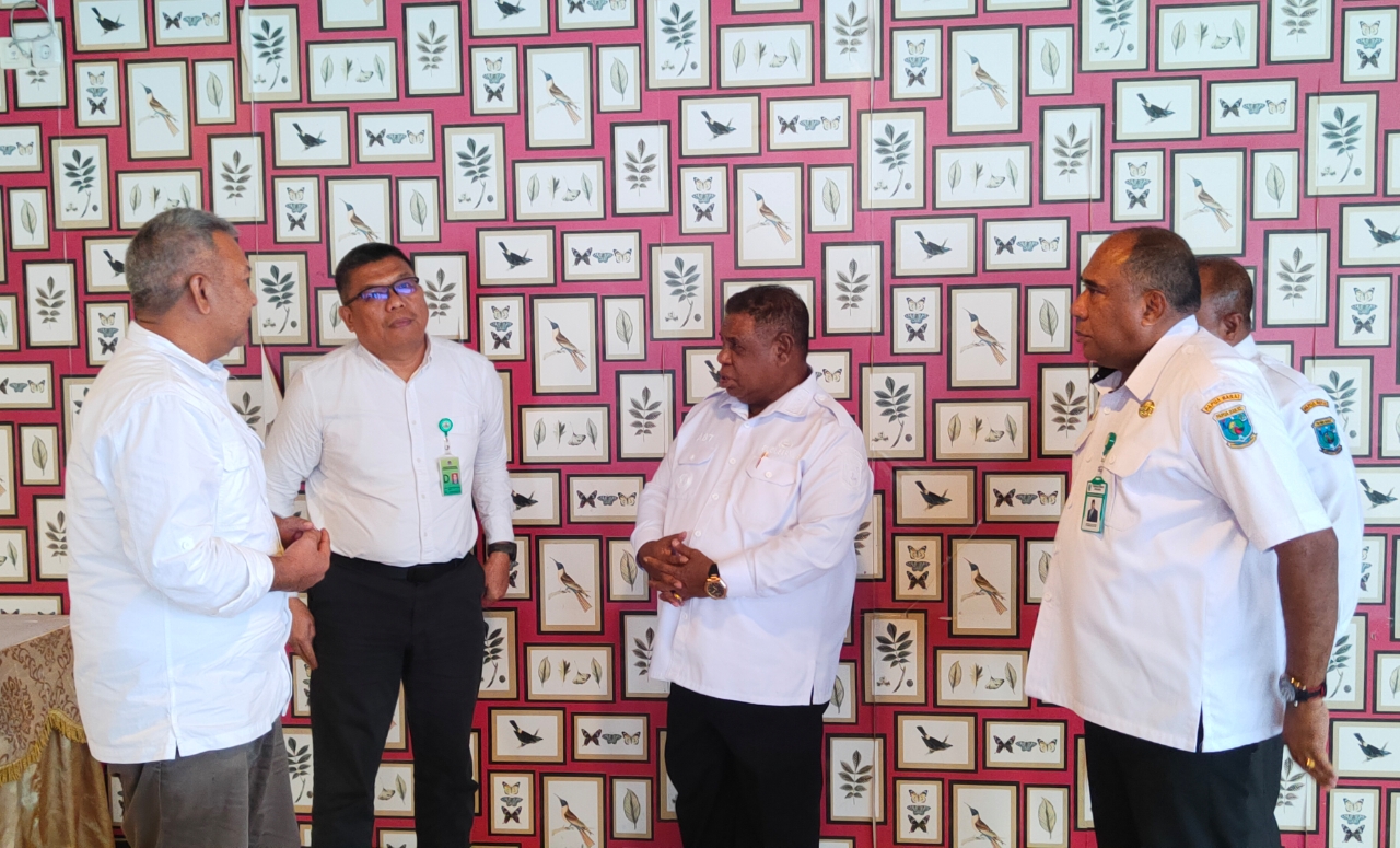 Kepala Balai Besar TNTC Bersama PHL Wil. XVI Manokwari Temui Pj. Gubernur Papua Barat