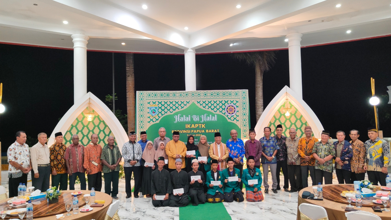 IKAPTK Papua Barat Gelar Halal Bi Halal dan Berbagi Kasih Kepada Ratusan Santri di Manokwari