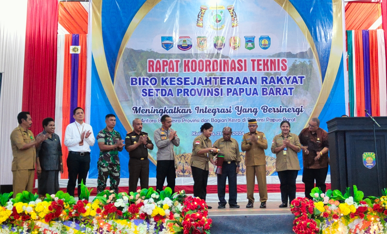 Rakornis Biro Kesra Papua Barat 2024, Pj. Gubernur Ingatkan Kolaborasi Pengelolaan Terintegrasi