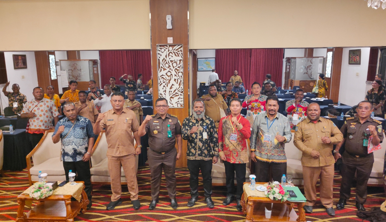 Pemprov Papua Barat Melalui DPMK Dorong MoU Bersama Kejaksaan untuk Kampung Tertib Hukum Semua Kabupaten