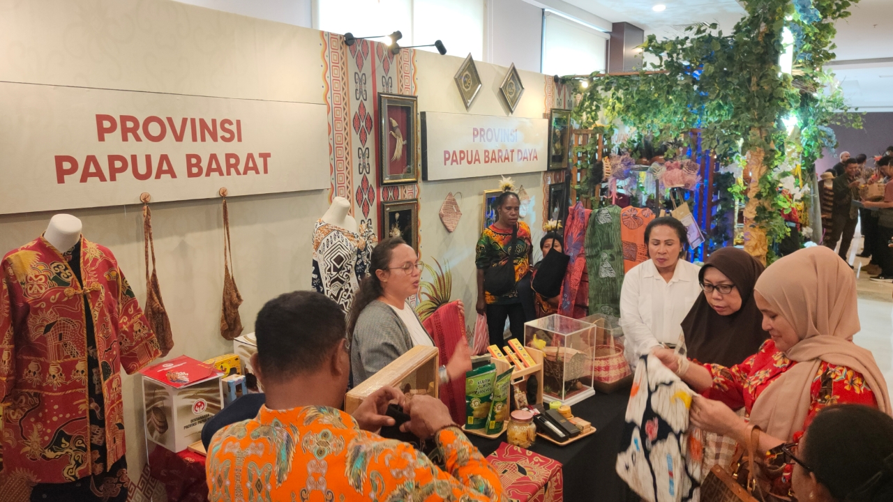 Kesiapan Oke, Dekranasda Papua Barat Ikuti Forum Peningkatan Kompetisi UMKM di Jayapura