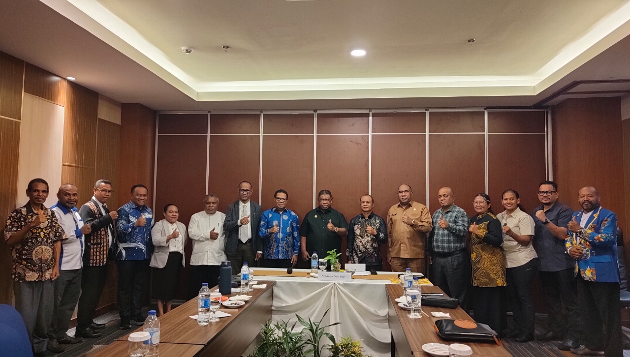 Audiens Sinode GKI Soal Mansinam, Pj. Gubernur ABT : Tidak Lagi Pemahaman Gunung Pantai Tetapi Kebersamaan 6 Provinsi se-Tanah Papua