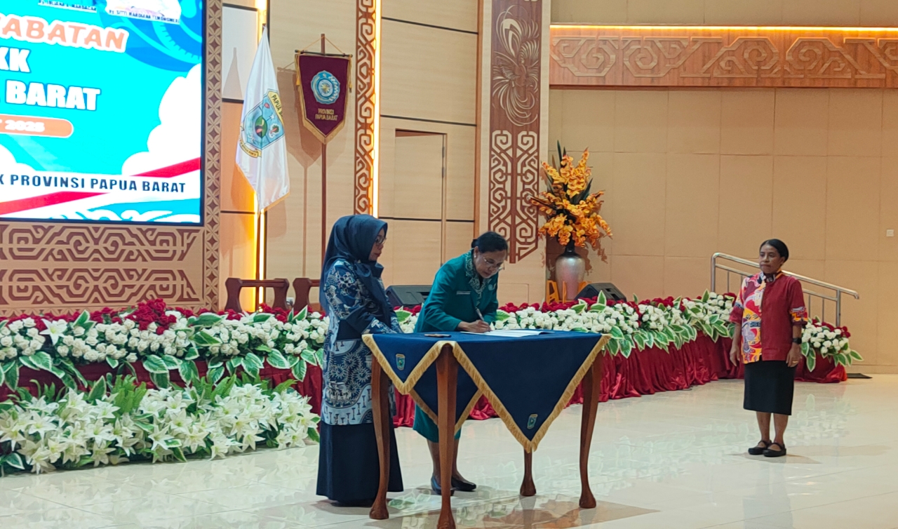Sertijab Ketua TP PKK Papua Barat, Gubernur Ingatkan OPD Kolaborasi dan Dukung Realisasi Program