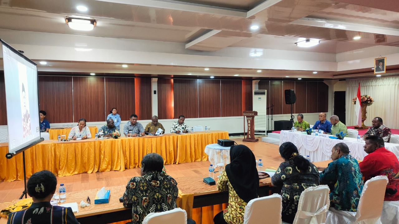 Rapat Bersama Kementerian Terkait, Gubernur Mandacan Lapor Progres Pembentukan Kopdes Merah Putih di Papua Barat