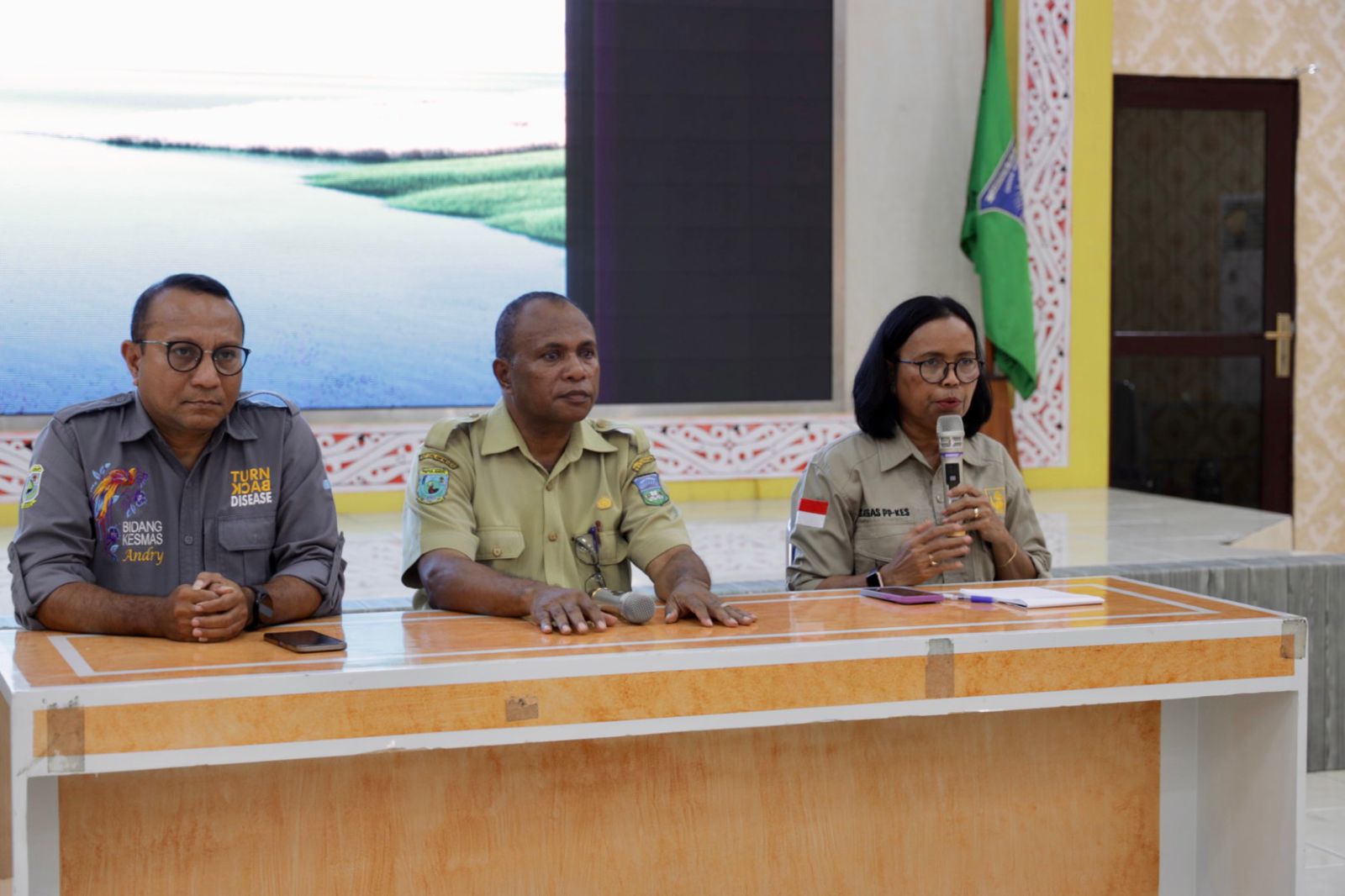 Lakukan Monev, Ketua Satgas Stunting Turun Lapangan ke Teluk Wondama