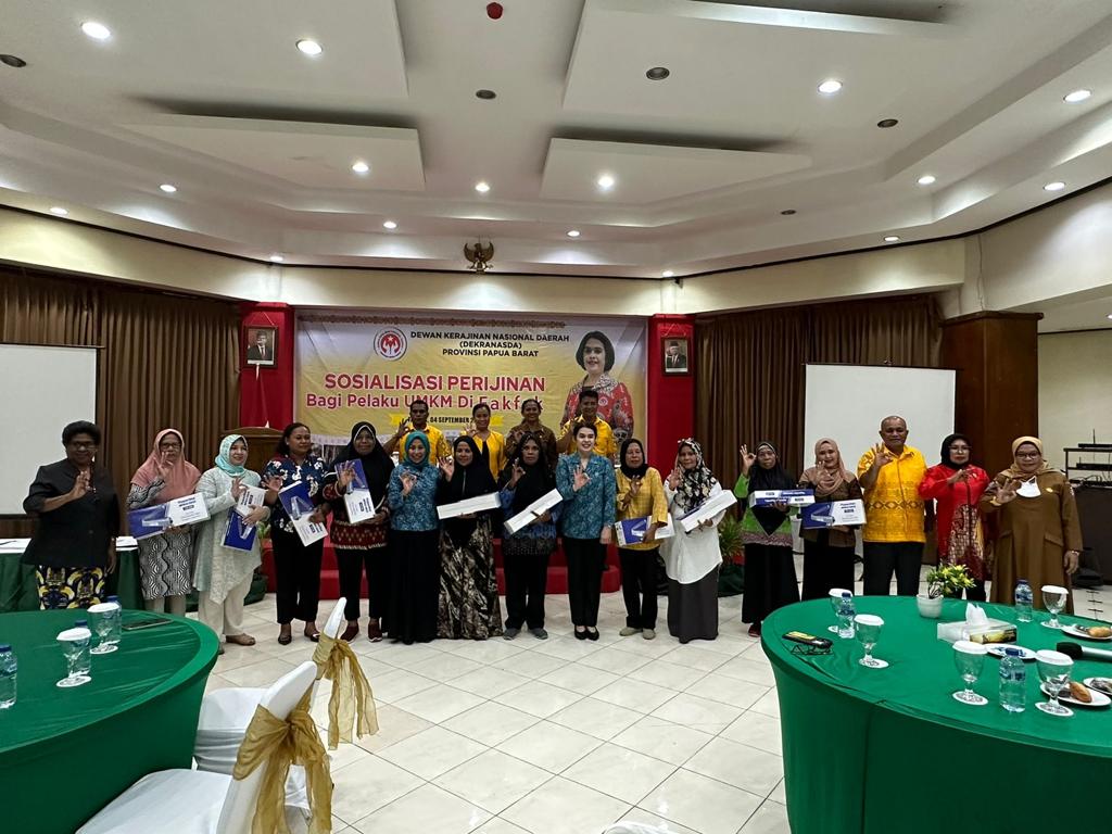 Ketua Dekranasda Papua Barat Ajak Pelaku UMKM FakFak Utamakan Perijinan dan Usaha Mandiri