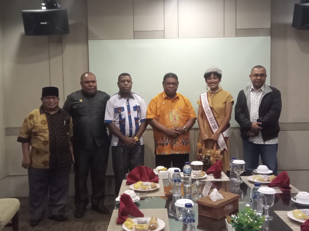 Putri Indonesia Perwakilan Papua Barat Tahun 2024 Temui Pj. Gubernur Ali Baham