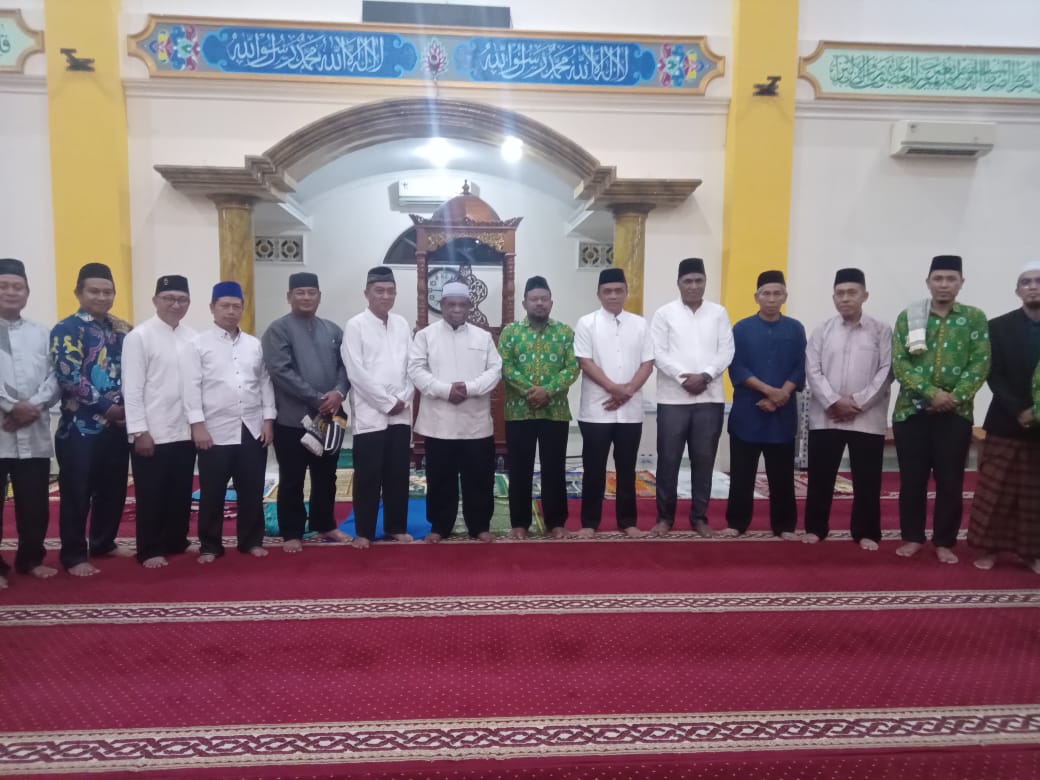 Dari Masjid Al Falah Wosi Manokwari, Pj. Gubernur H. Ali Baham Ajak Umat Muslim Papua Barat Tingkatkan Iman Taqwa Di Bulan Suci Ramadhan