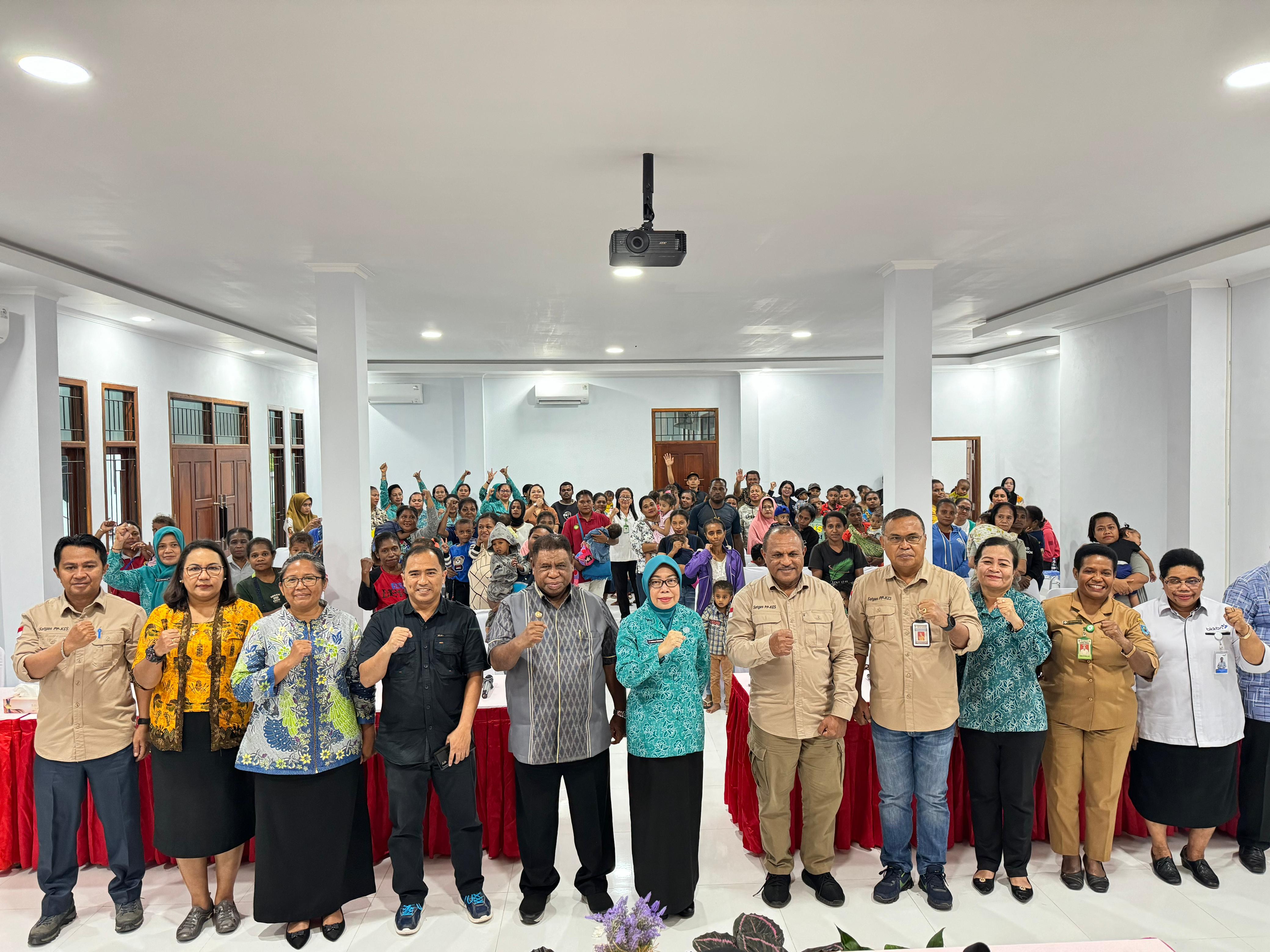 Sambangi dan Serahkan Bantuan Bagi Anak Asuhan Stunting, Pj. Gubernur Ali Baham Isukan Problematik Generasi Indonesia Emas 2045