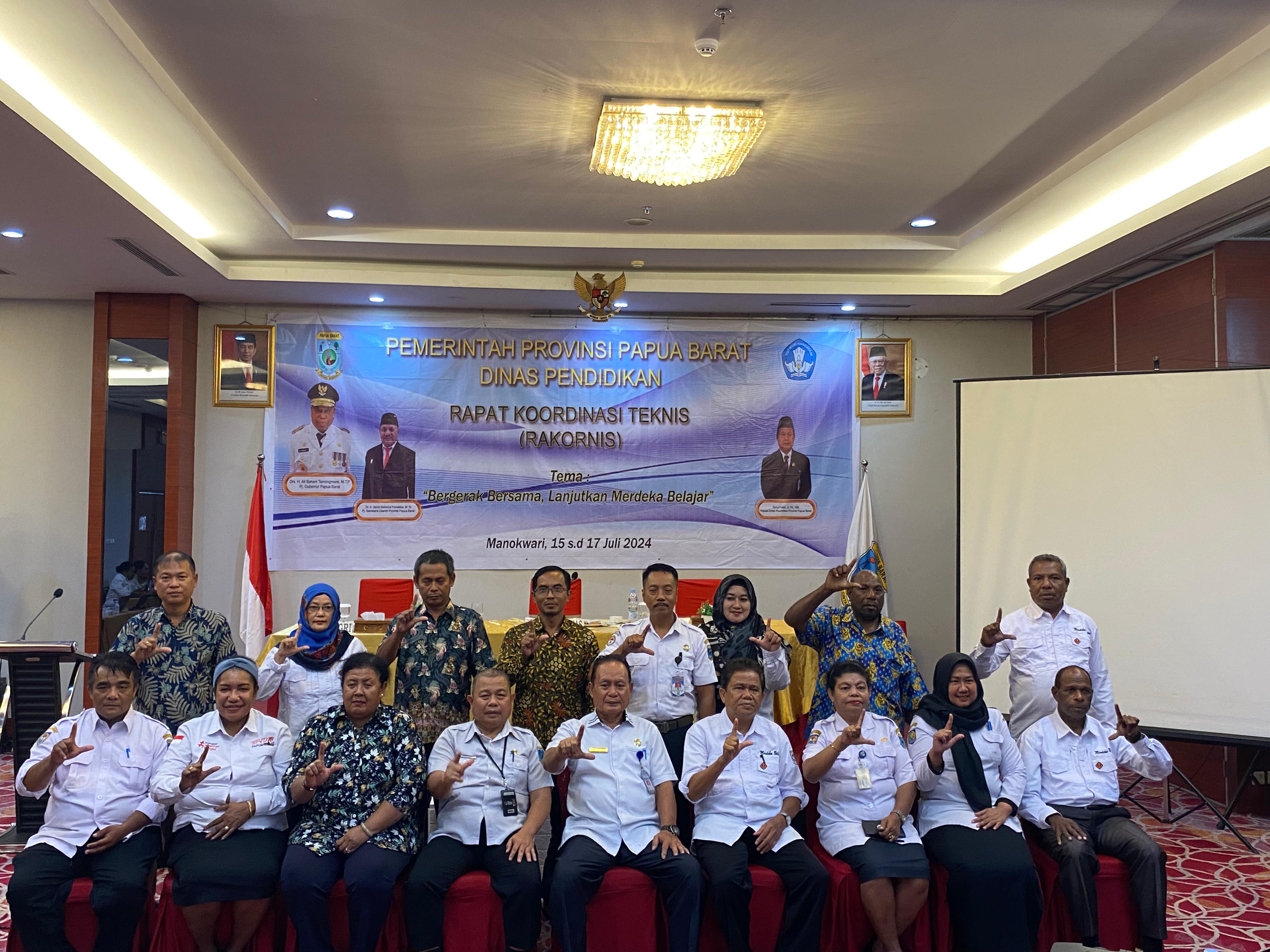 Tutup Rakornis, Kadis Pendidikan Papua Barat Ingatkan Pengelolaan Keuangan Harus Tepat Sasaran