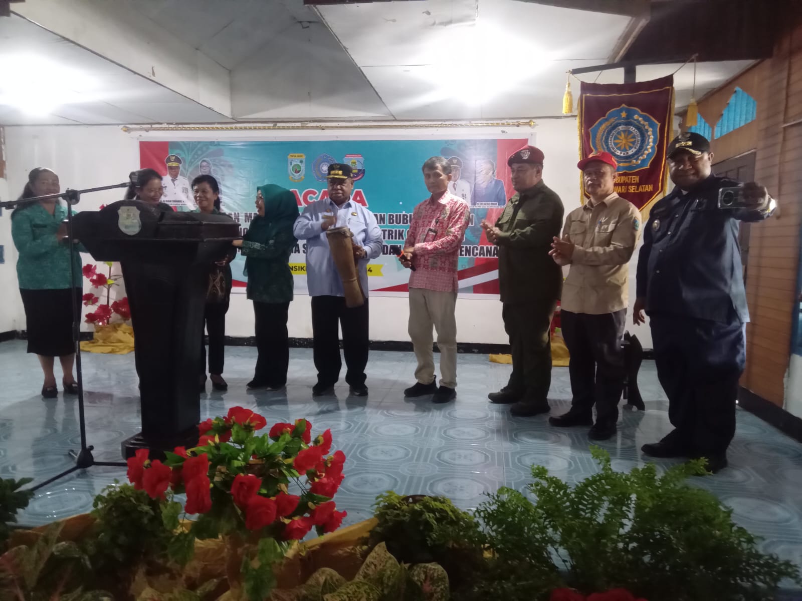 Resmi Meluncurkan Kampung Sehat Tangguh dan Tanggap Bencana 2024 Di Mansel, Pj. Gubernur ABT : Papua Barat Punya Tiga Visi Besar
