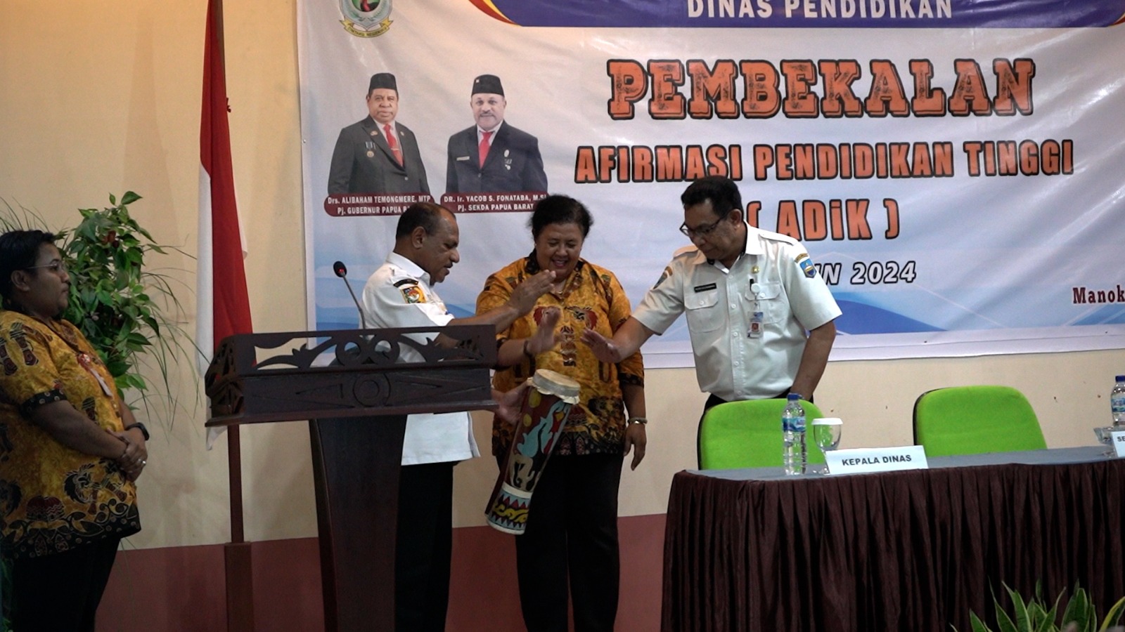 Dinas Pendidikan Papua Barat Gelar Pembekalan 167 Penerima Beasiswa ADik Tahun 2024