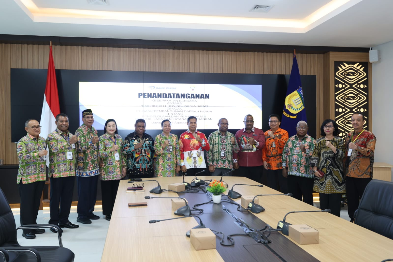 Pemprov Papua Barat dan PT. Bank Papua Teken Kerjasama