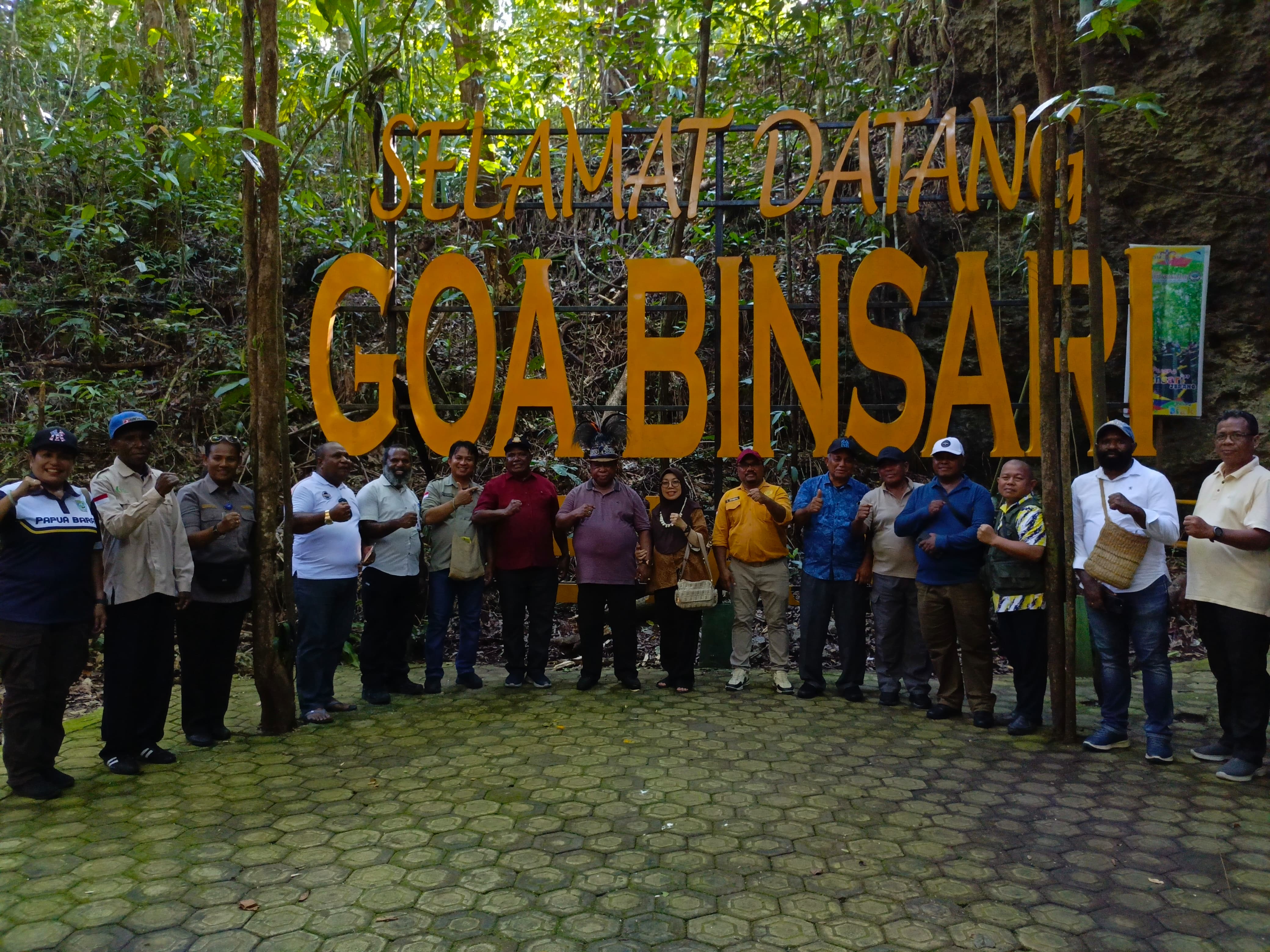 Pj. Gubernur ABT Dan Rombongan Papua Barat Berkunjung Ke Goa Jepang, Otto Mayor Ajak Orang Biak Somasi Jepang