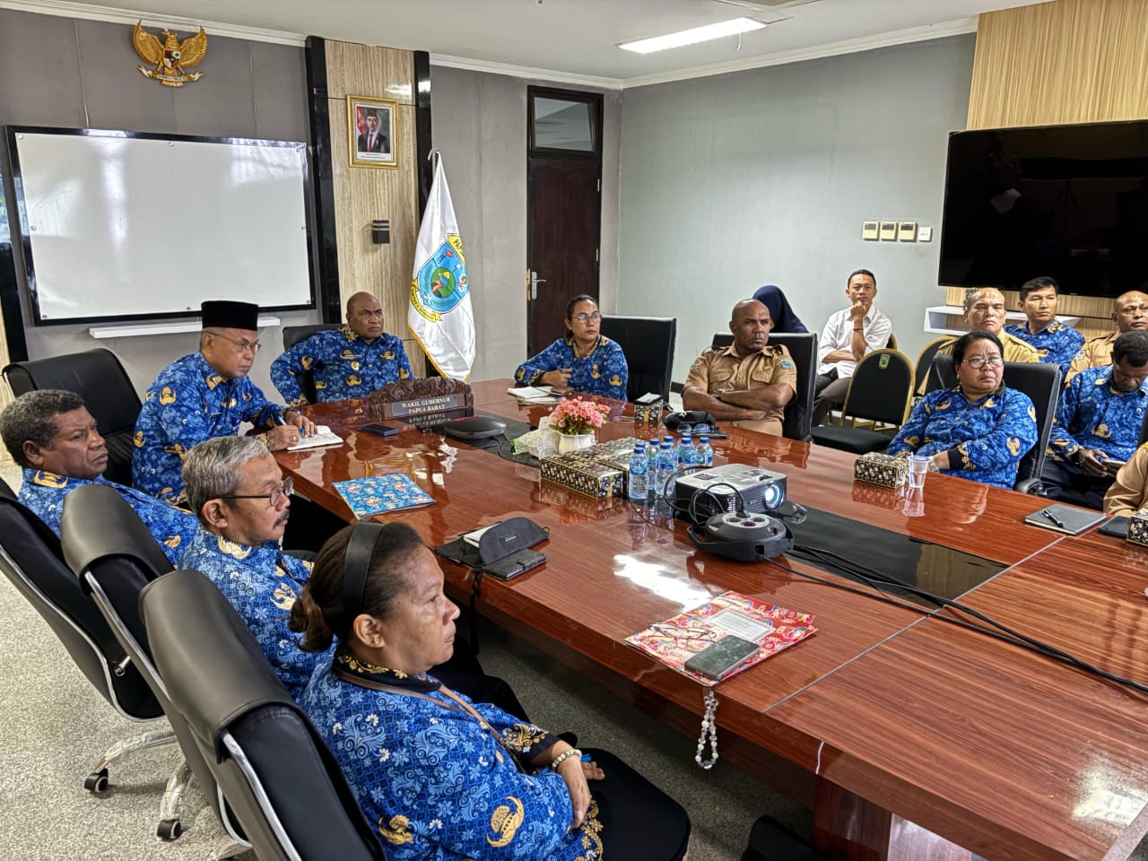 Secara Daring Wagub Mohamad Lakotani ikuti Rakornas Penanganan Kemiskinan oleh Bappenas Pusat