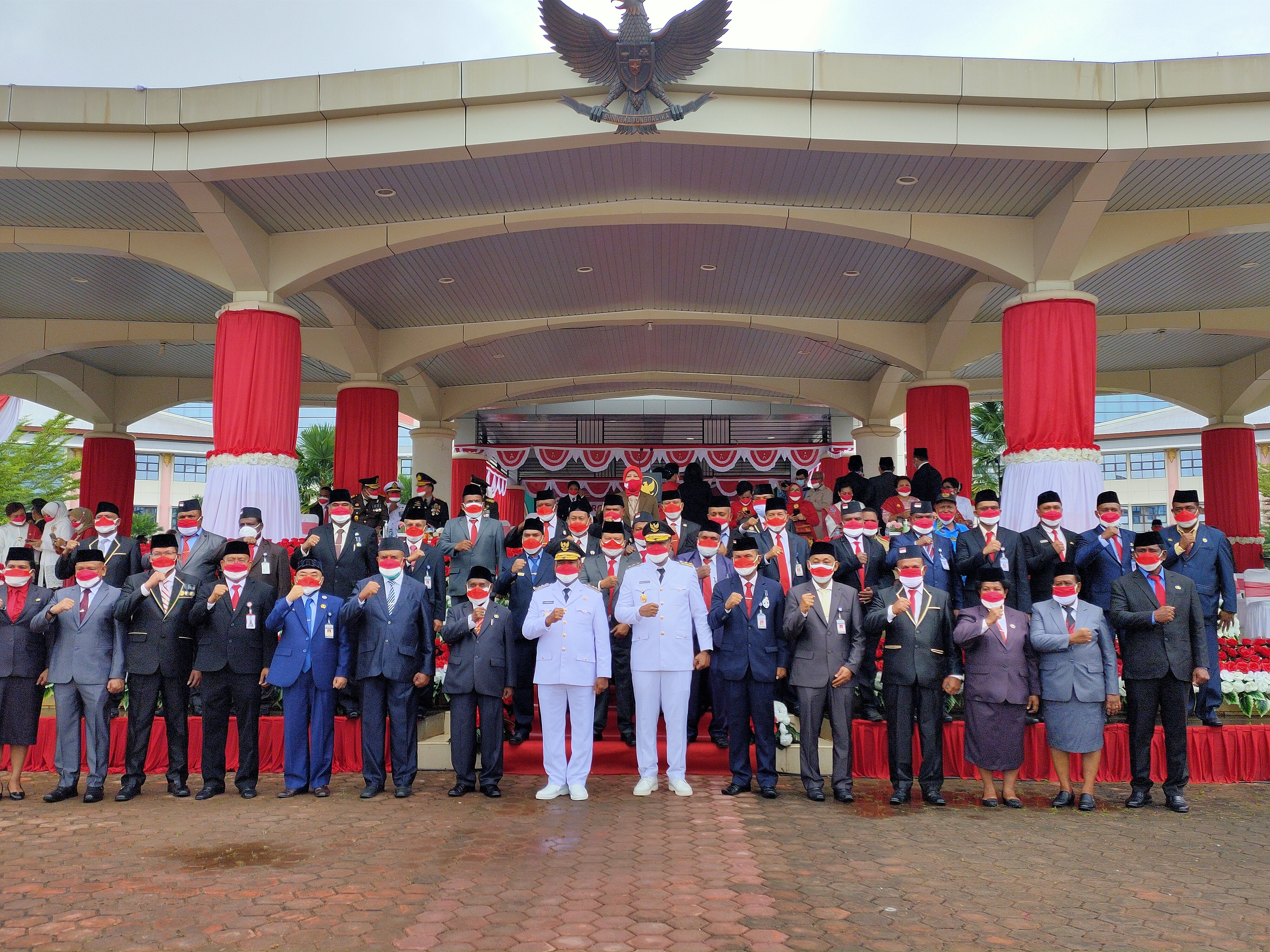 Gubernur Papua Barat Ikuti Upacara HUT RI Ke-76
