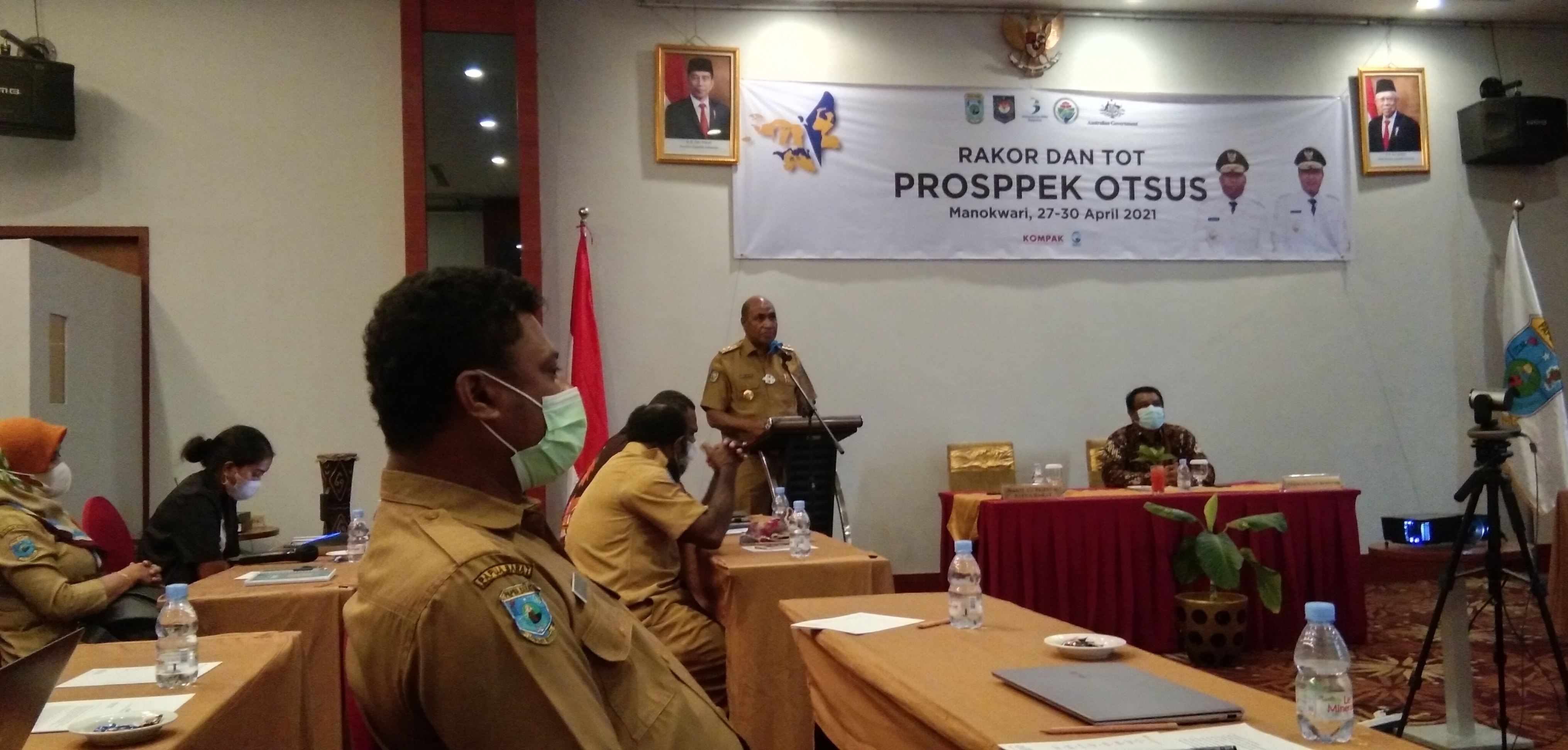 Wakil Gubernur Papua Barat Serukan Pembentukan Sekber Prosppek Otsus di Daerah