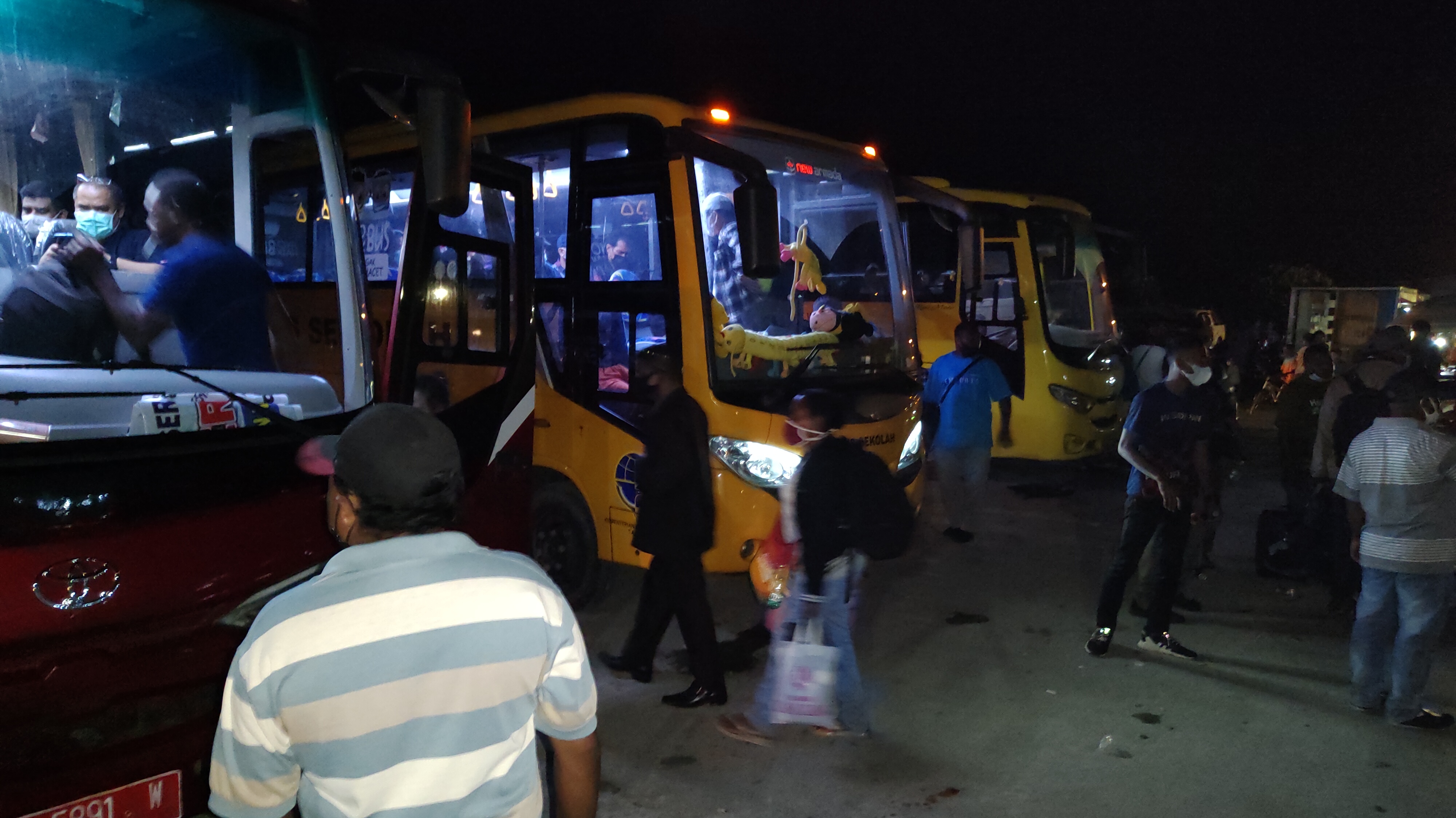 Rombongan Rakernis Disperindag Papua Barat Tiba di Kabupaten Teluk Wondama