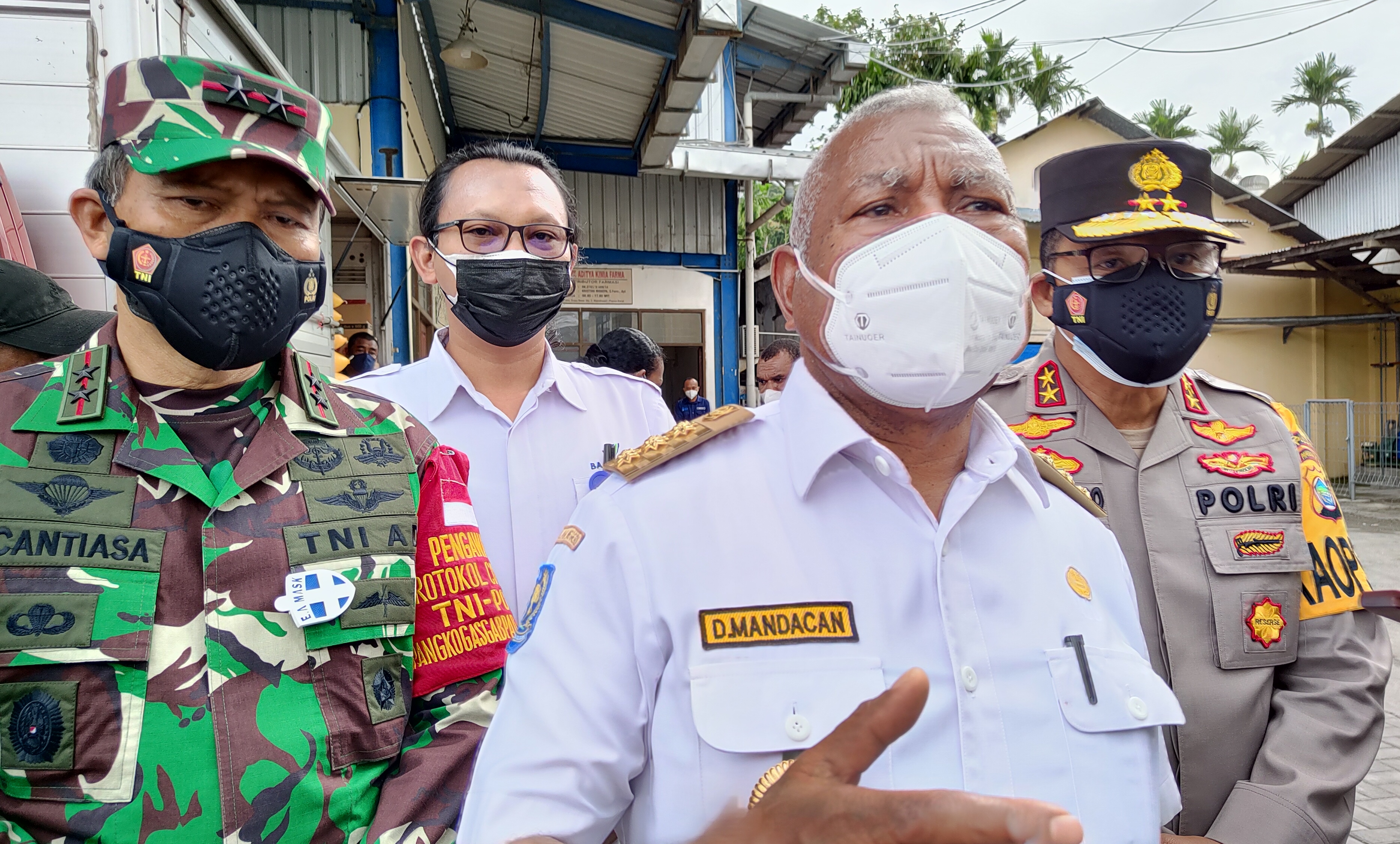 Gubernur Papua Barat, Pangdam XVIII Kasuari, Kapolda dan Kajati Kunjungi Distributor Obat