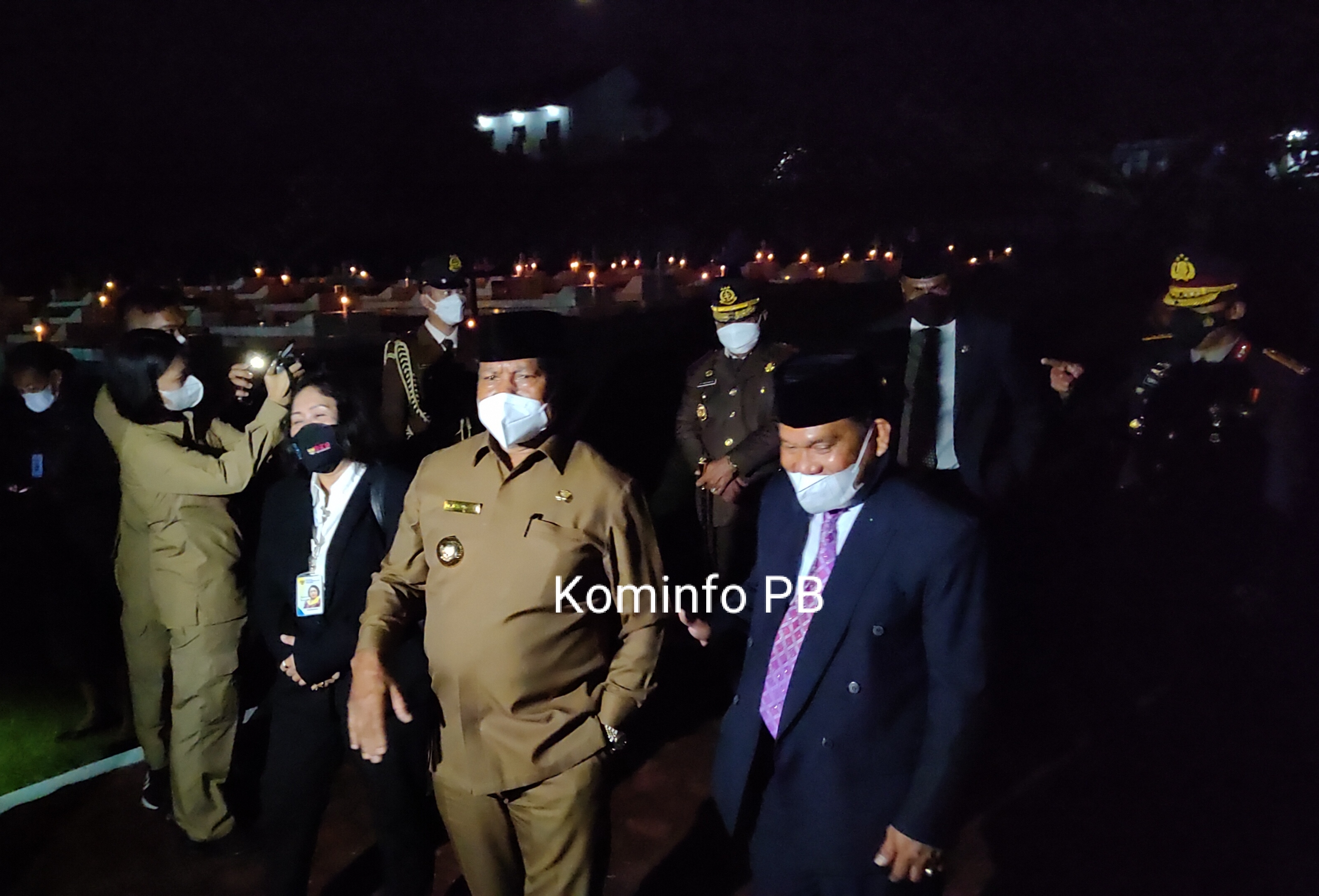 Gubernur Papua Barat Beserta Wakil Hadiri Apel Kehormatan dan Renungan Suci di Manokwari