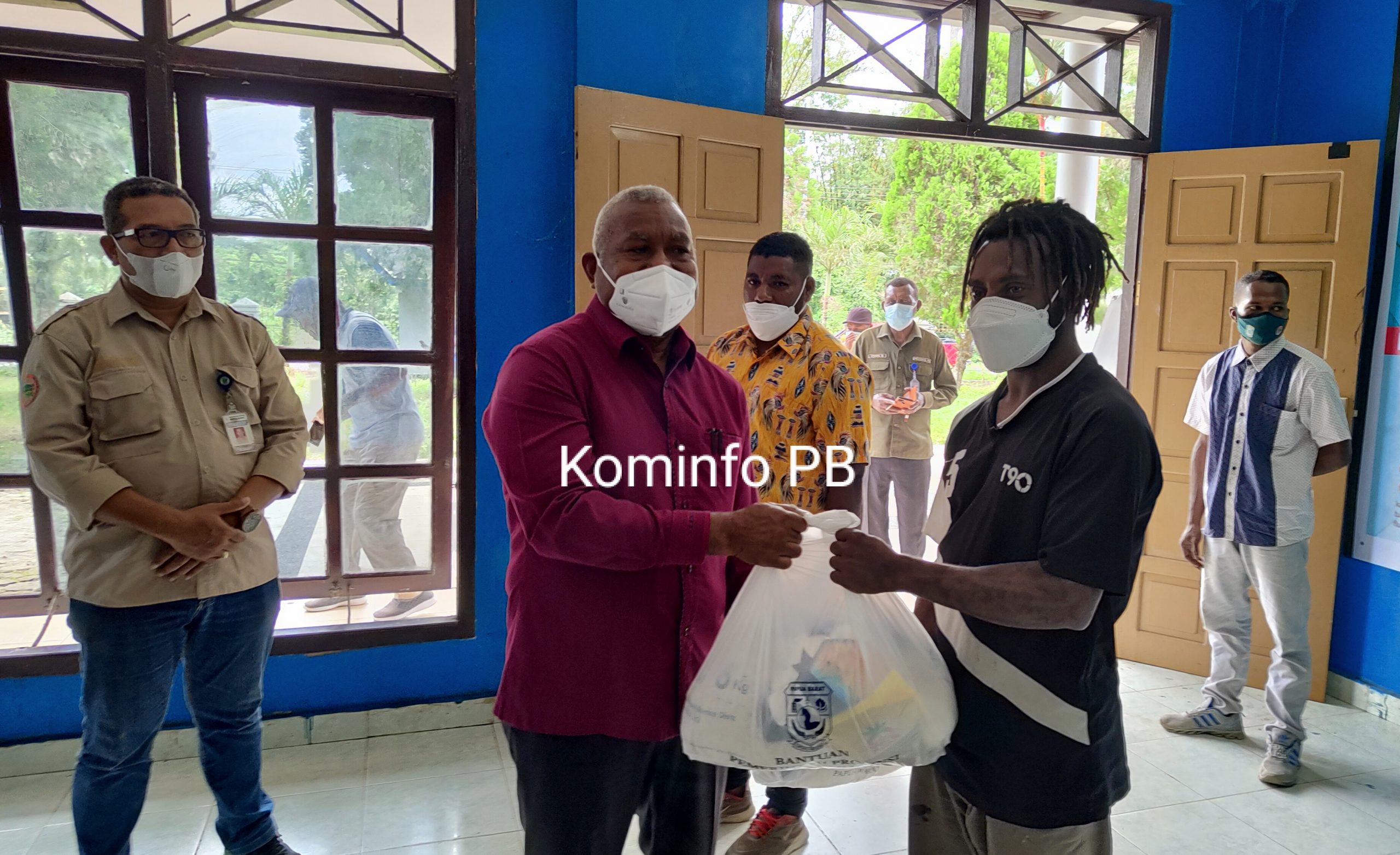 46 Asrama Mahasiswa Papua dan Papua Barat Kota Studi Manokwari Terima Bantuan Bapok