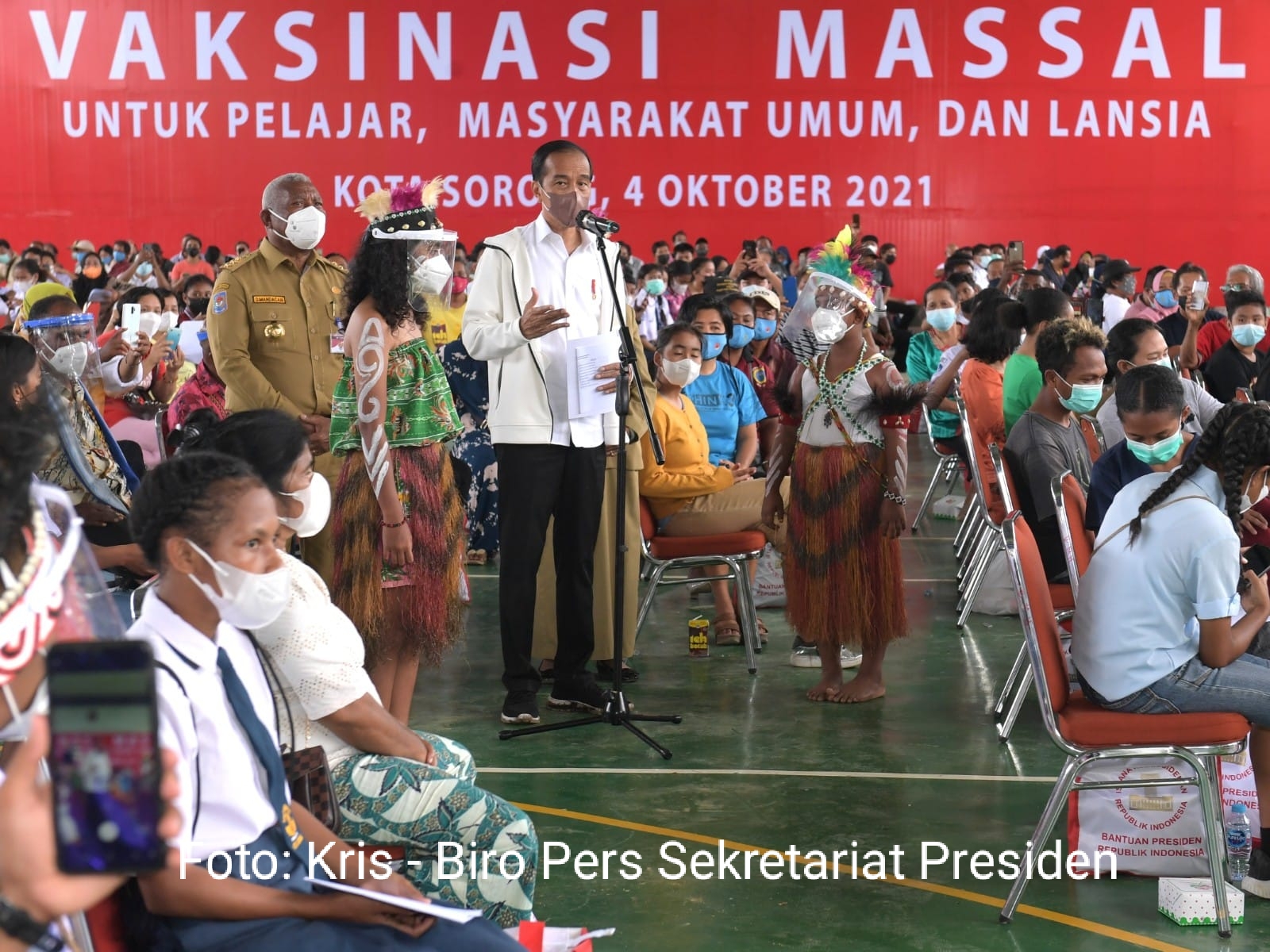 Antusiasme Masyarakat Papua Barat Ikut Vaksinasi Covid-19 Diapresiasi Presiden Jokowi