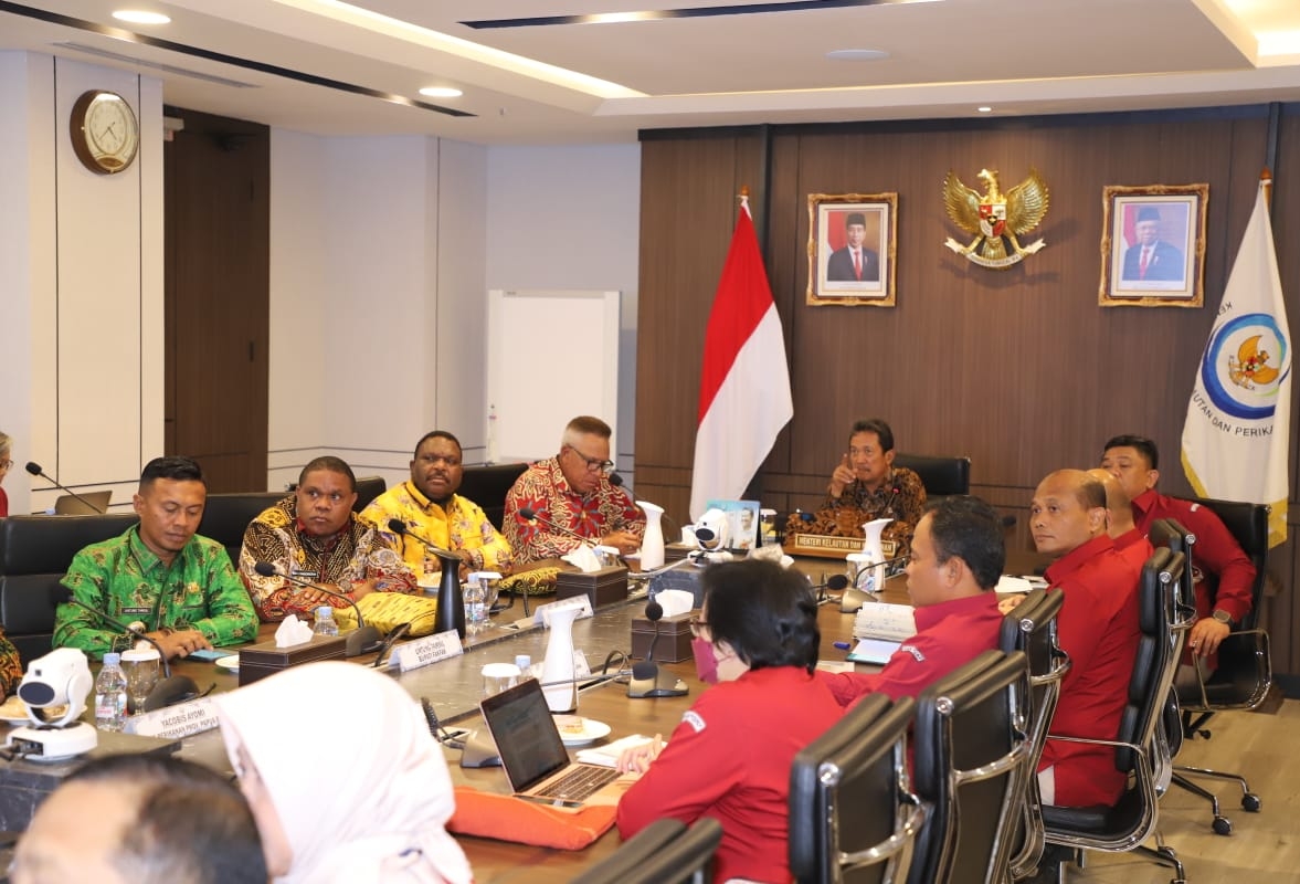 Pj. Gubernur Waterpauw Temui Tiga Menteri Bahas Program Kemajuan Daerah