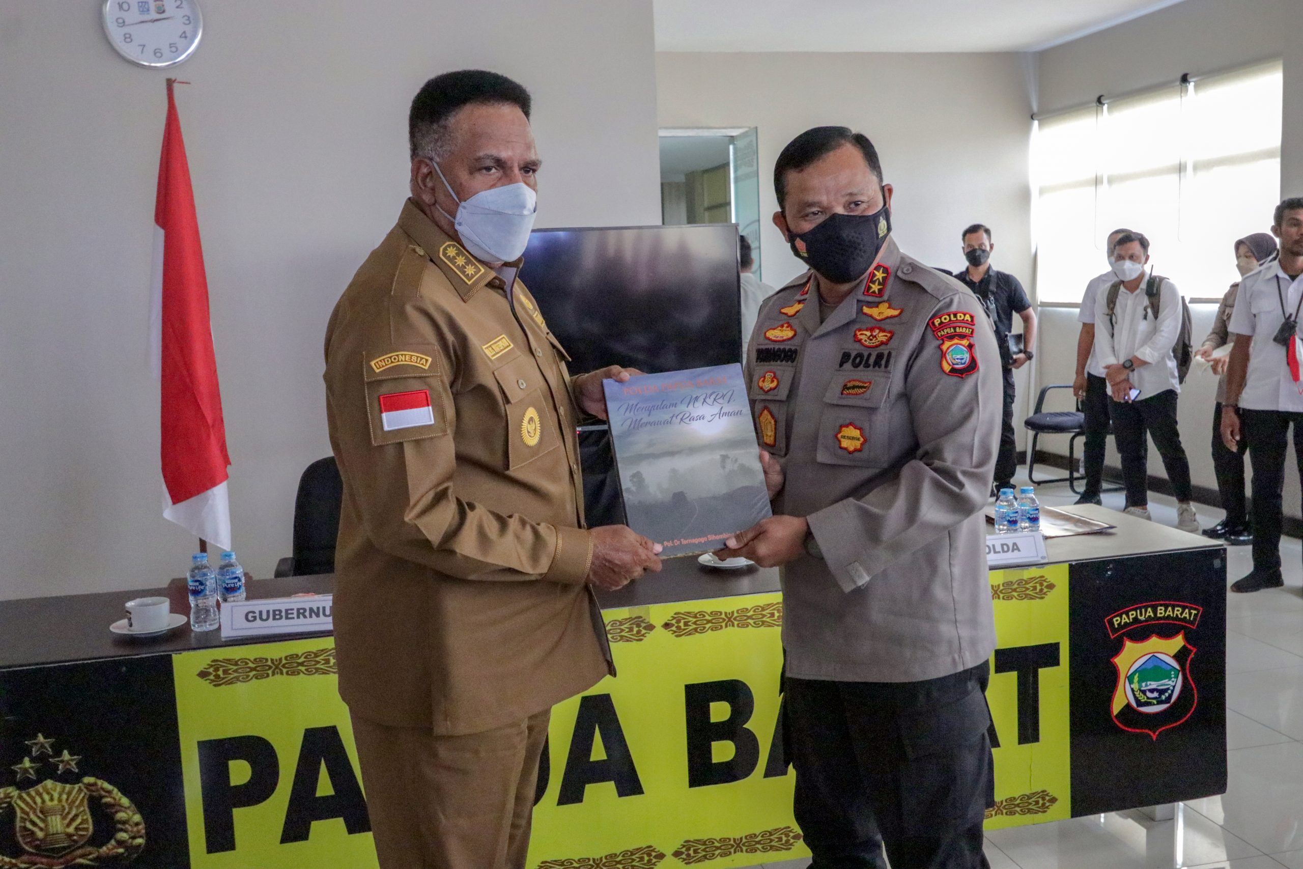 Pj. Gubernur Silahturahmi Ke Mapolda Papua Barat