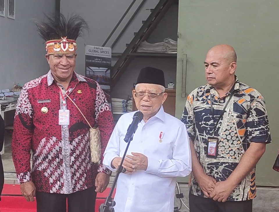 Pj. Gubernur Papua Barat Dampingi Wapres RI Tinjau Rumah Produksi Pala di FakFak