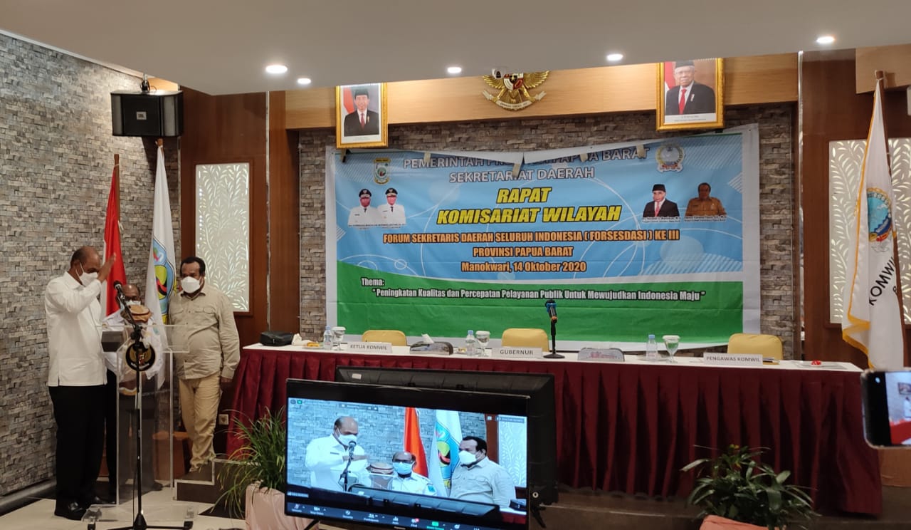 Wakil Gubernur Resmi Membuka Rapat Komisariat Forsesdasi Ke-III Papua Barat tahun 2020