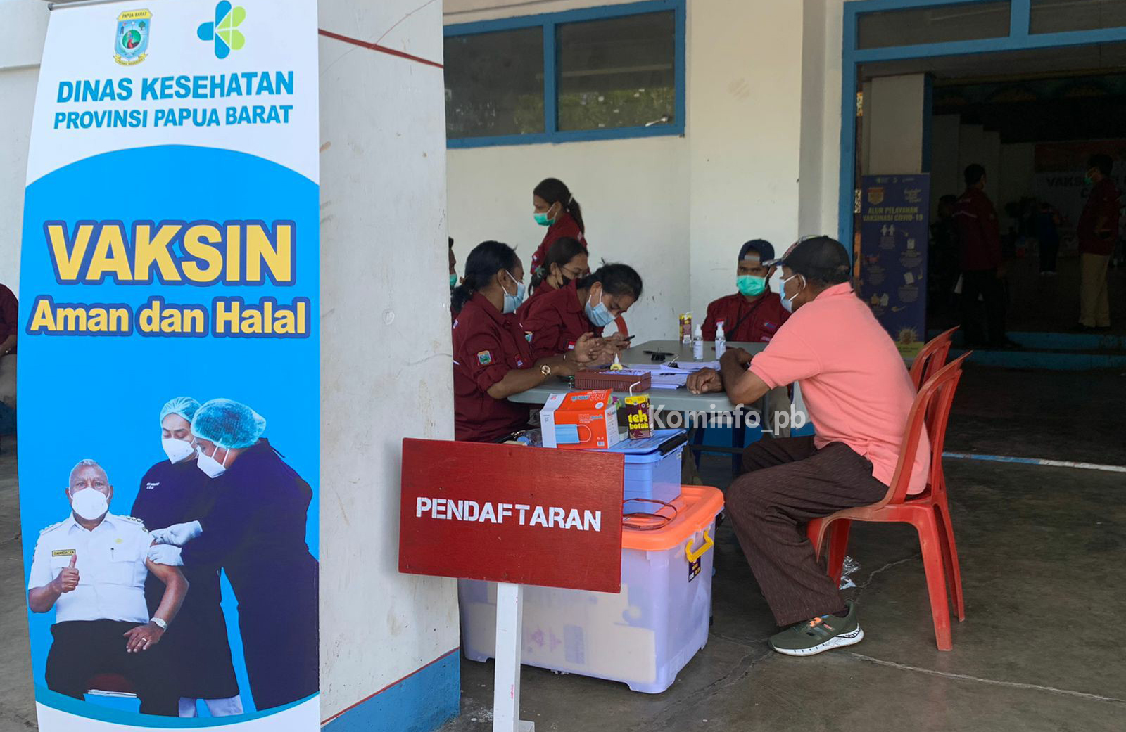 Vaksinasi Massal di Kabupaten Manokwari, Rektor Unipa : Yang Tidak Vaksin Tidak Bisa Ikut Kuliah Tatap Muka